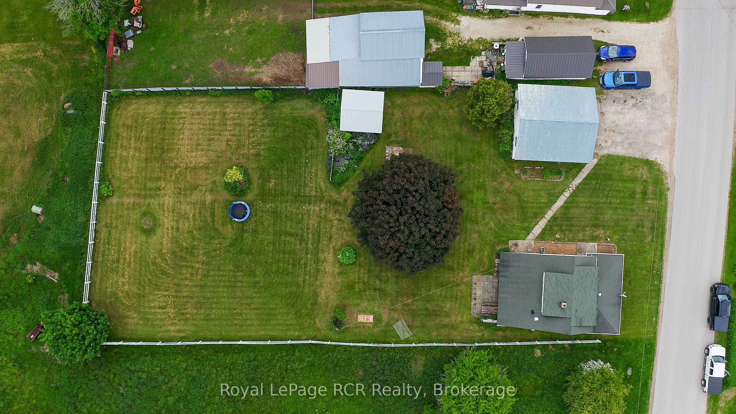 156389 7th Line Property Photo 6
