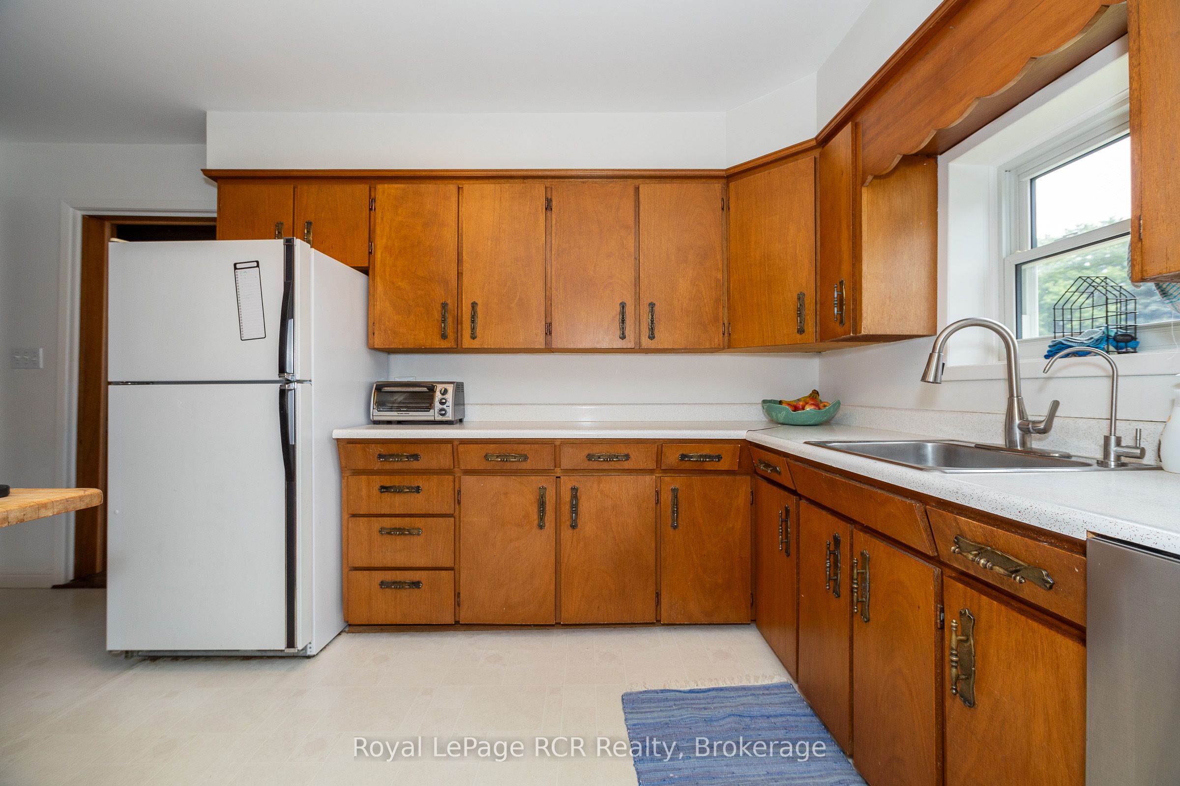 156389 7th Line Property Photo 8