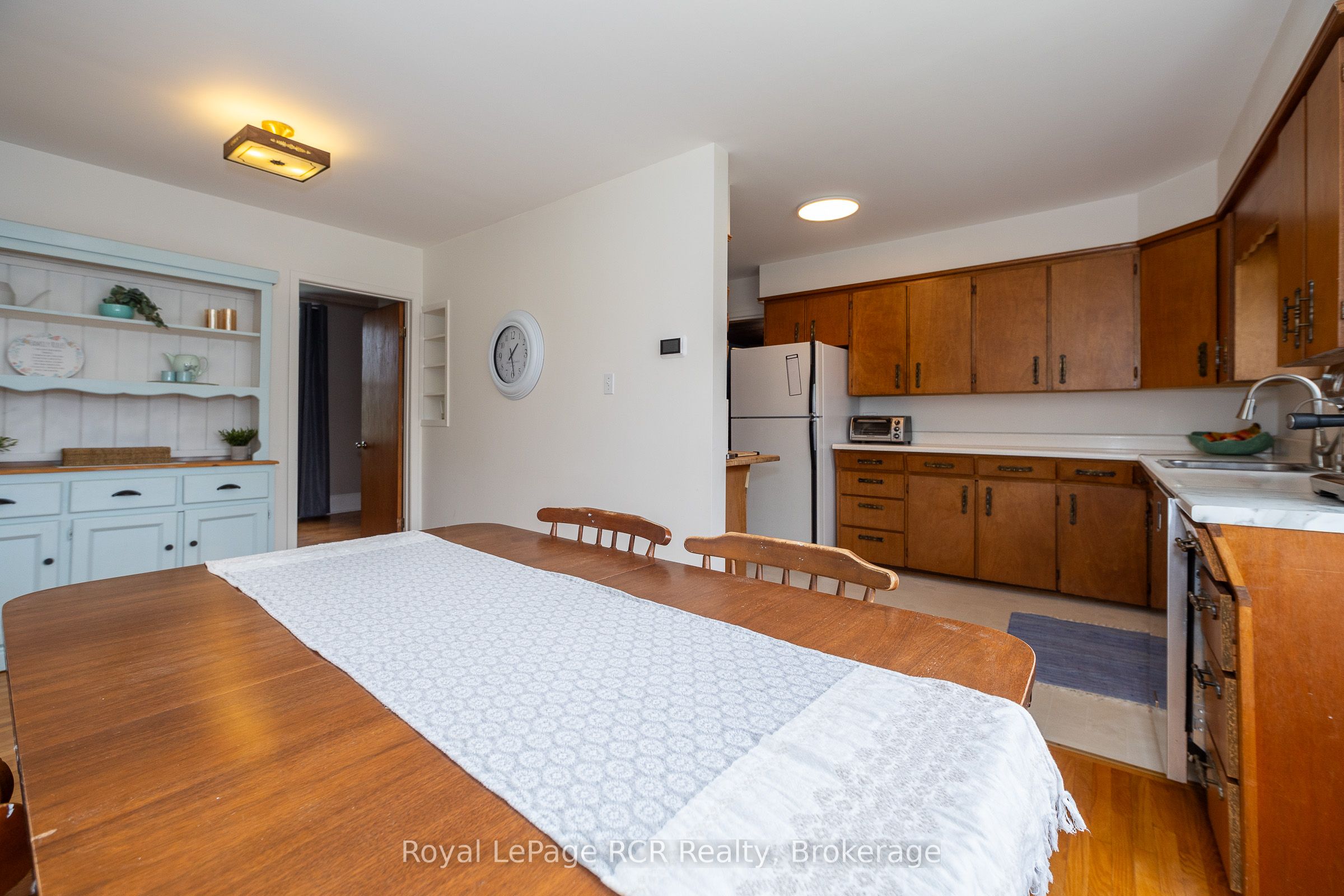 156389 7th Line Property Photo 12