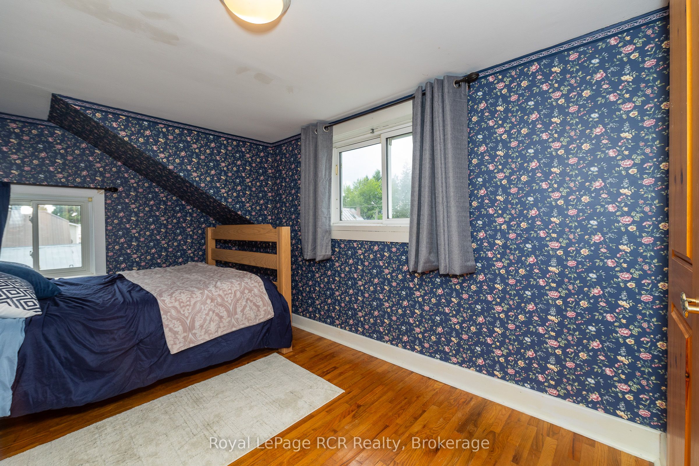 156389 7th Line Property Photo 26