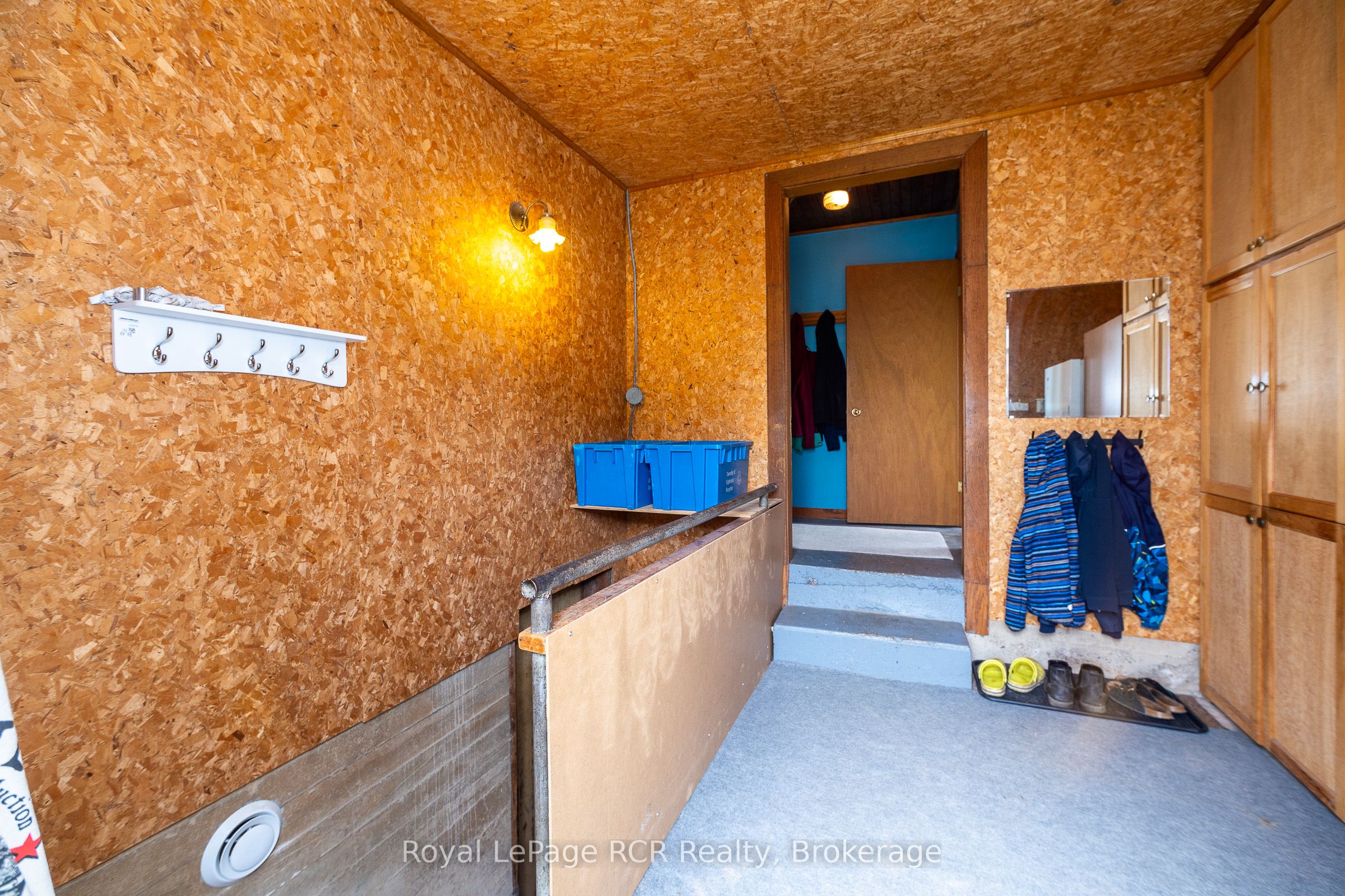 156389 7th Line Property Photo 38