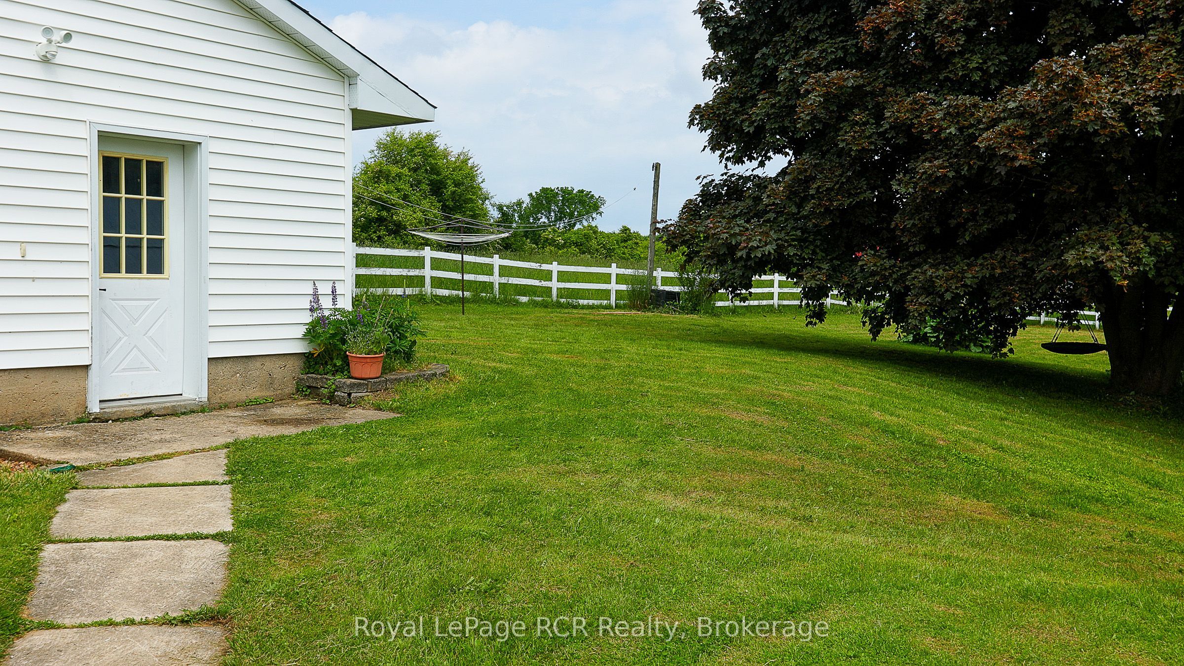 156389 7th Line Property Photo 41