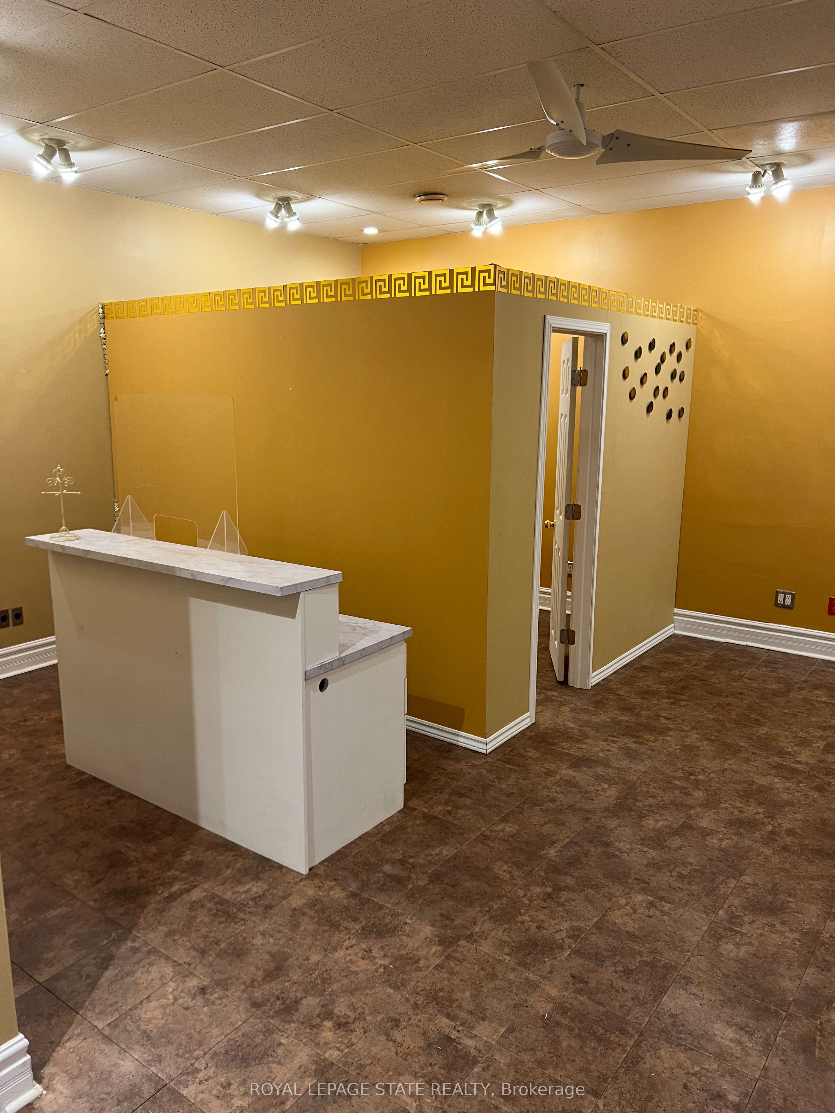 805 King Street Property Photo 3