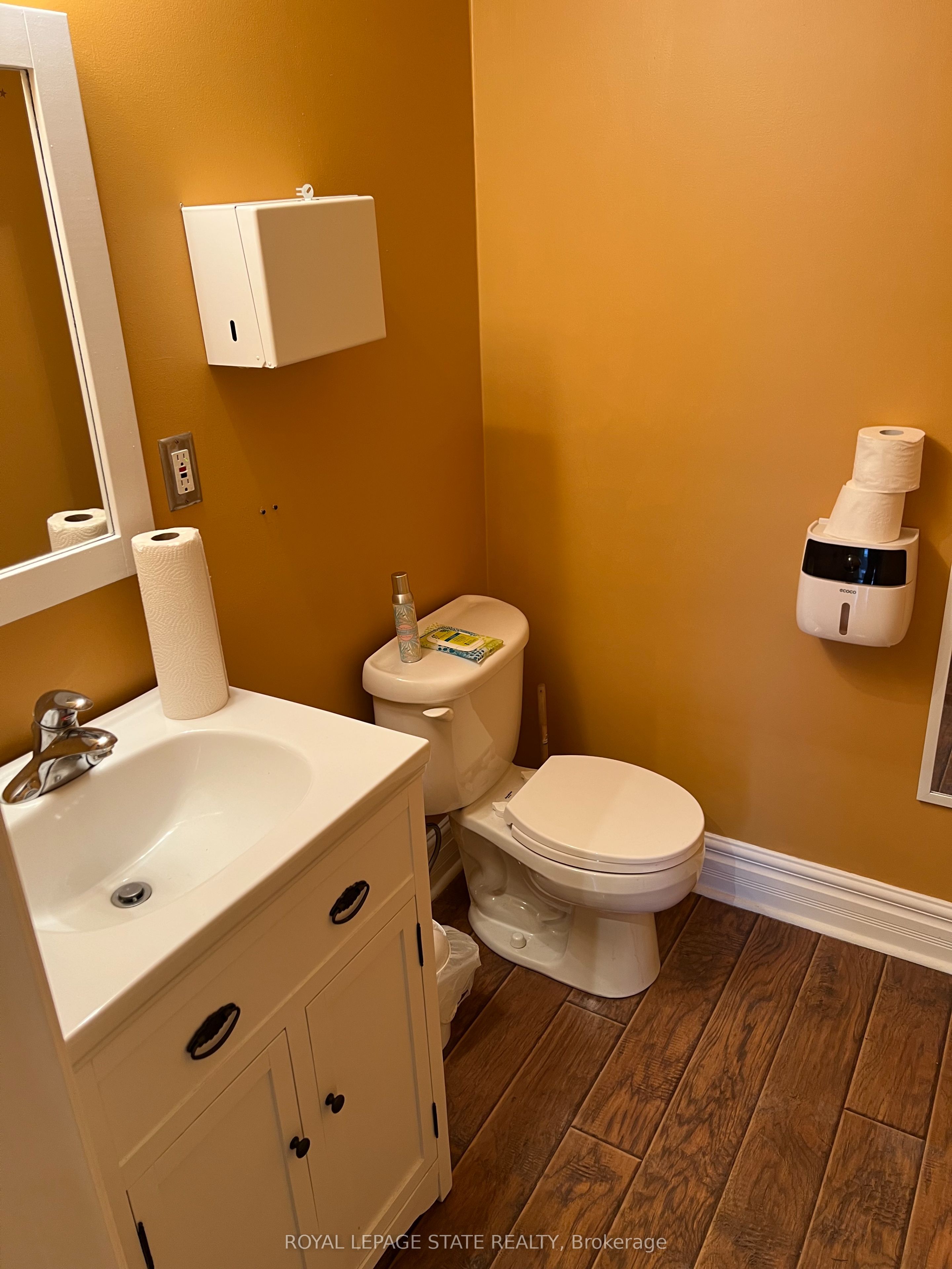 805 King Street Property Photo 7