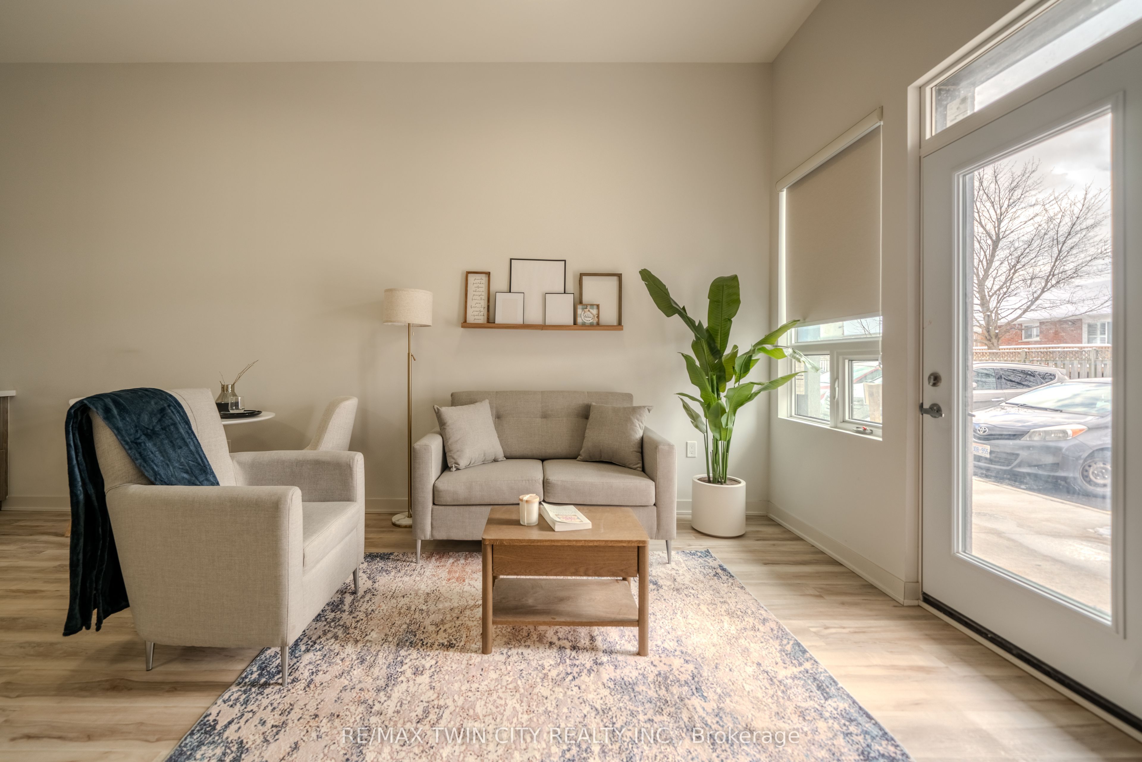 152 North Park Street 204 Property Photo 5