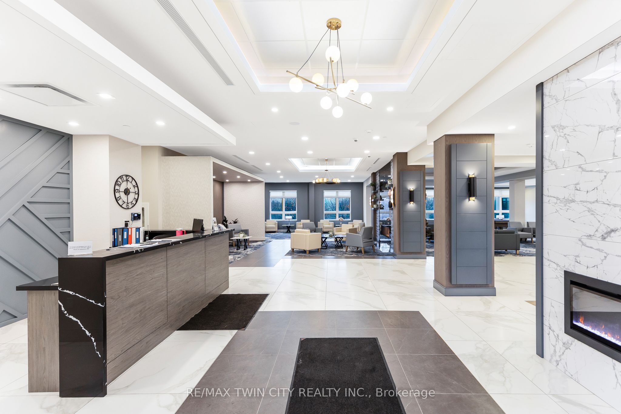 152 North Park Street 204 Property Photo 10