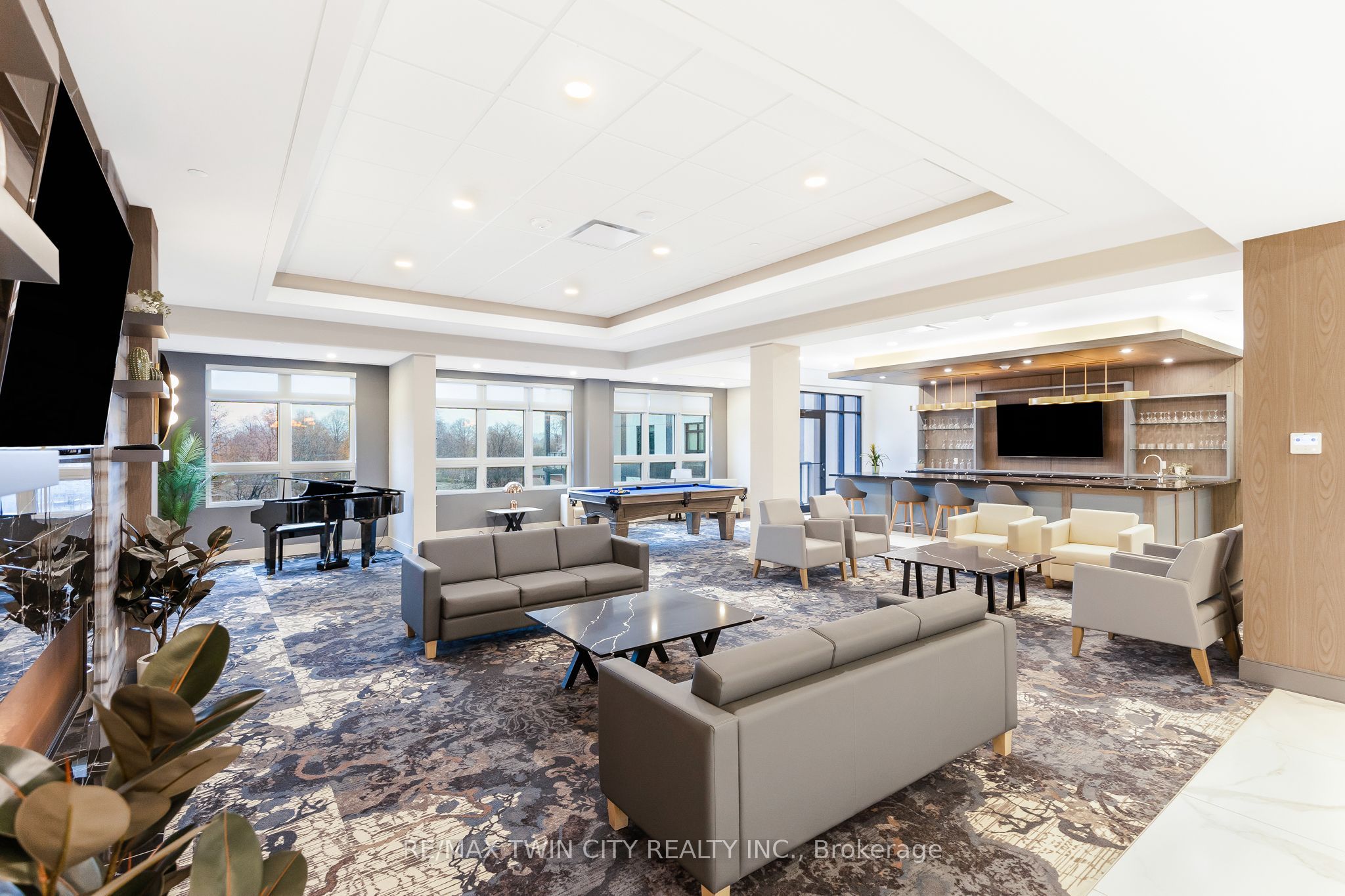 152 North Park Street 304 Property Photo 10