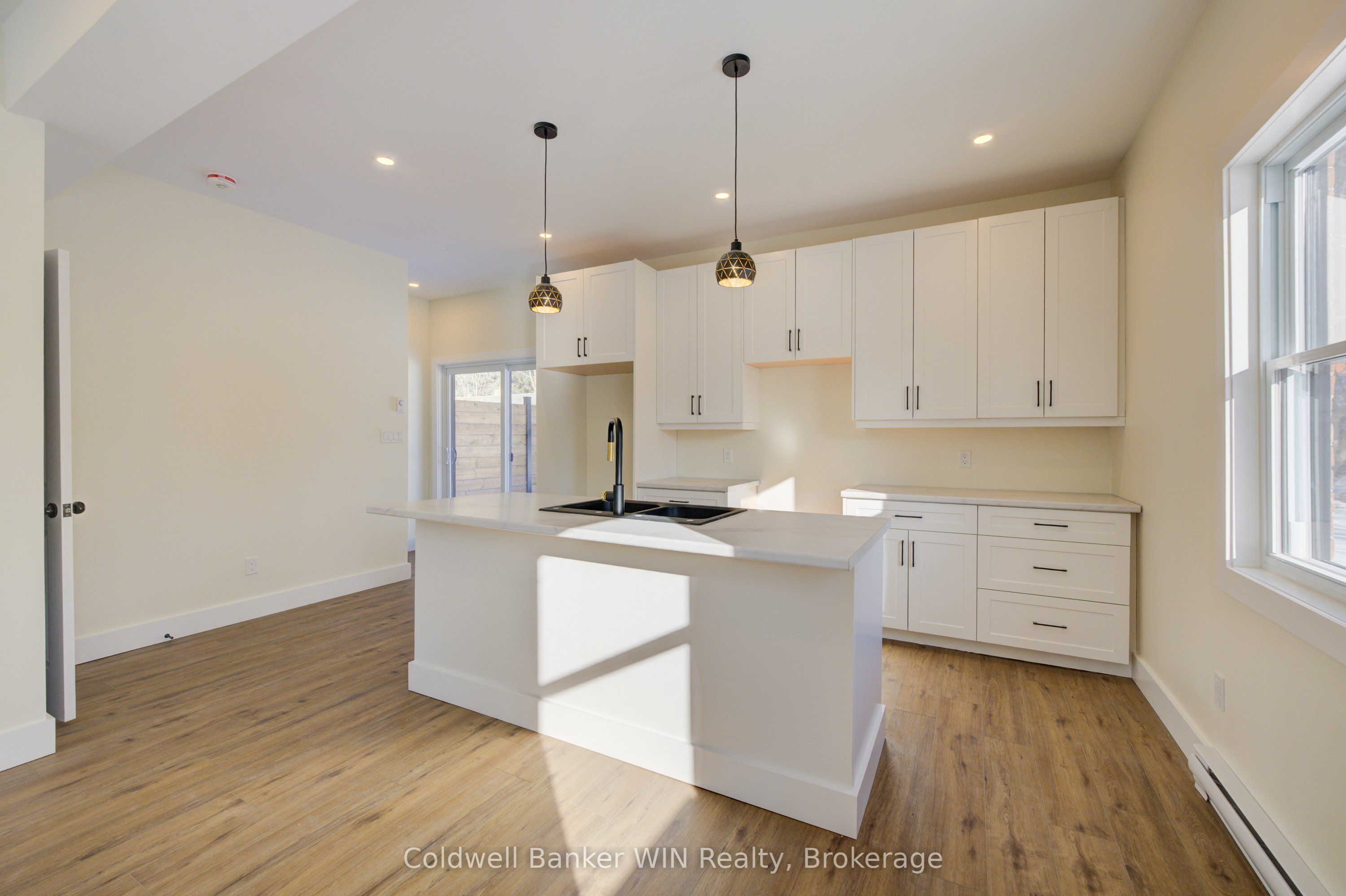 24 Crawford Street Property Photo 4