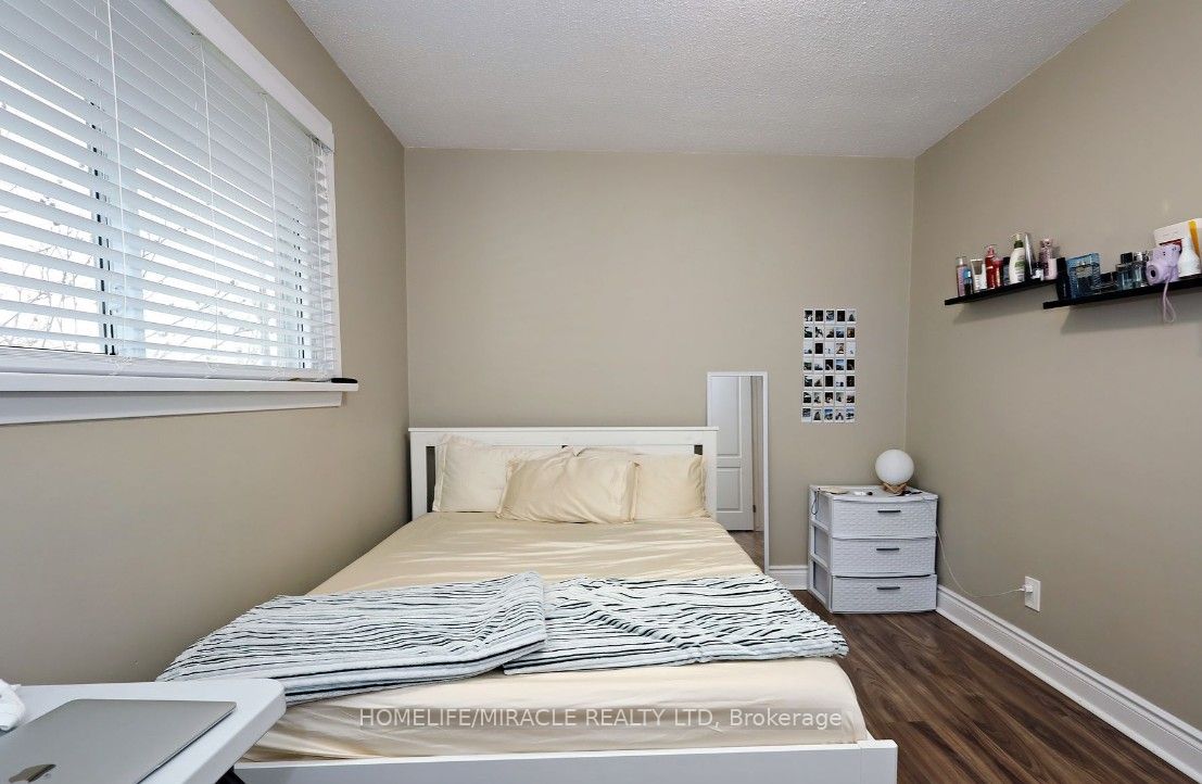 7150 Douglas Crescent Property Photo 20