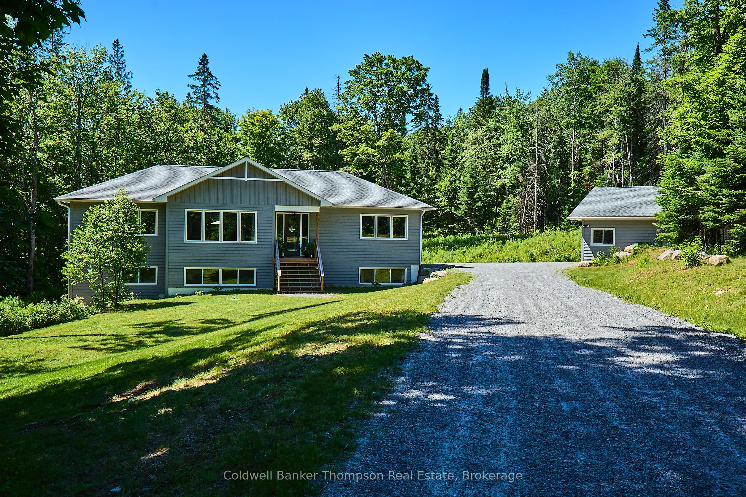 575 Britannia Road Property Photo 1