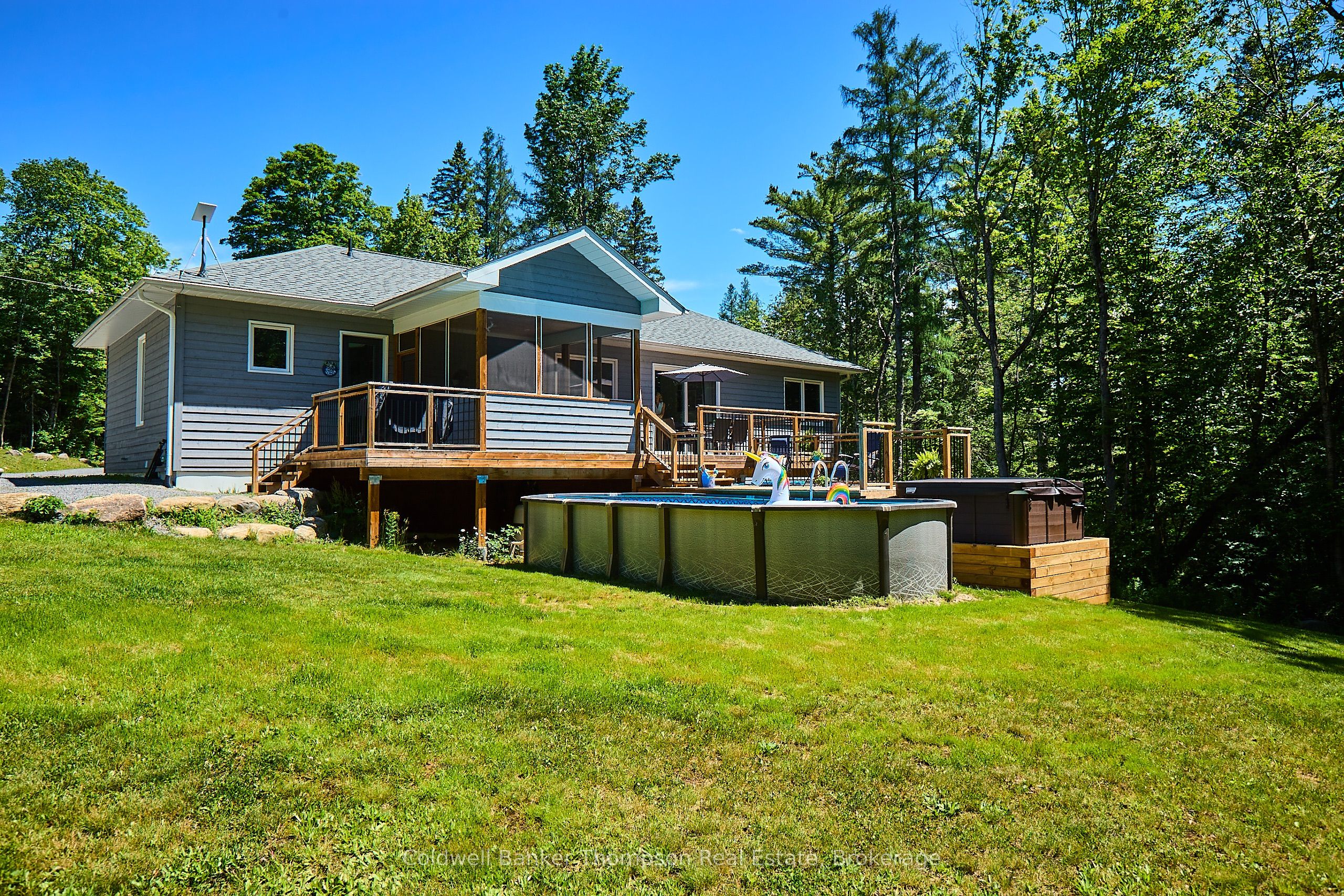 575 Britannia Road Property Photo 33
