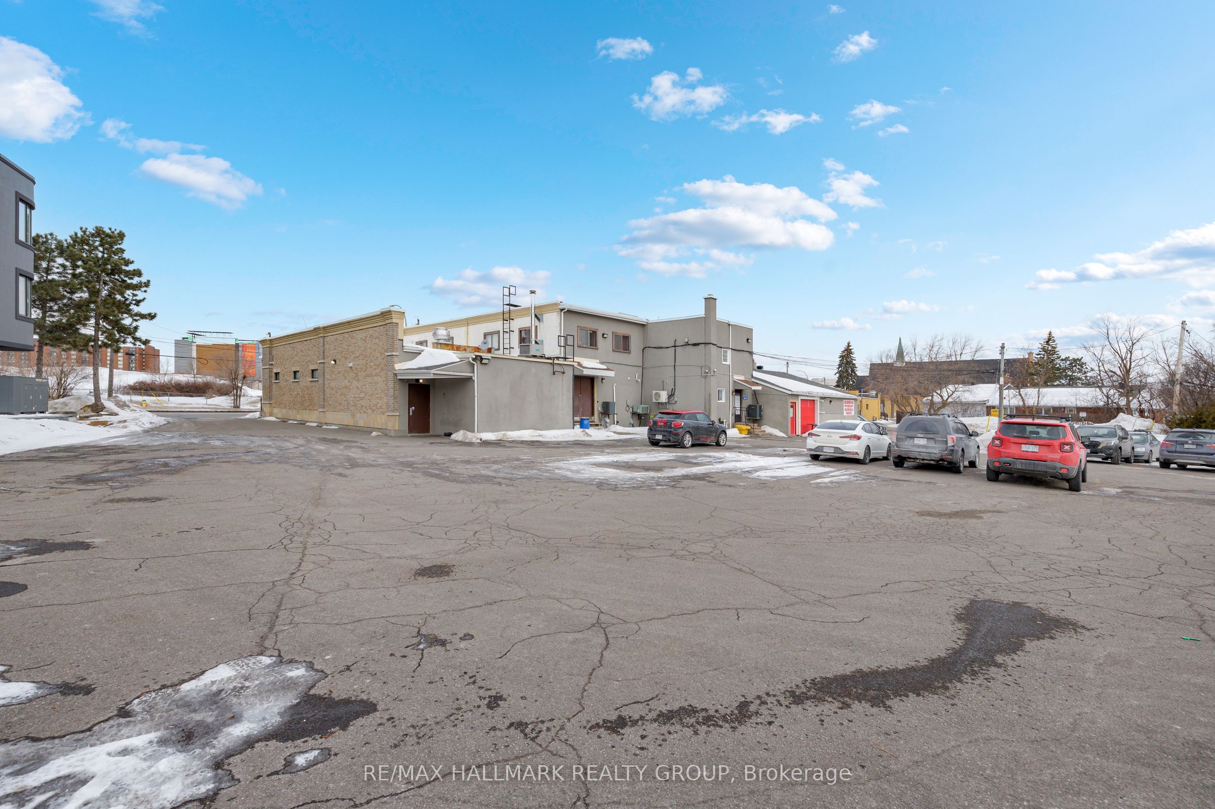 #b - 1489 Merivale Road Property Photo 25