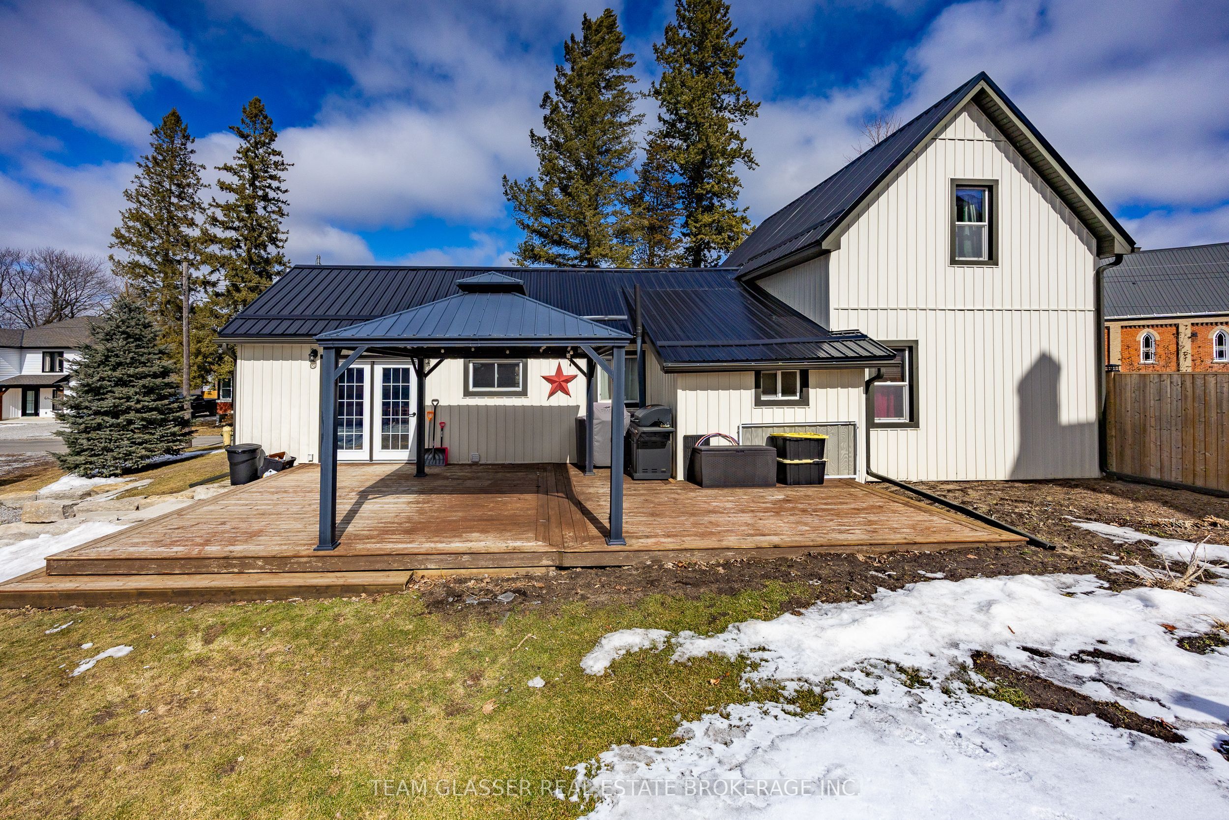 3 Adams Street Property Photo