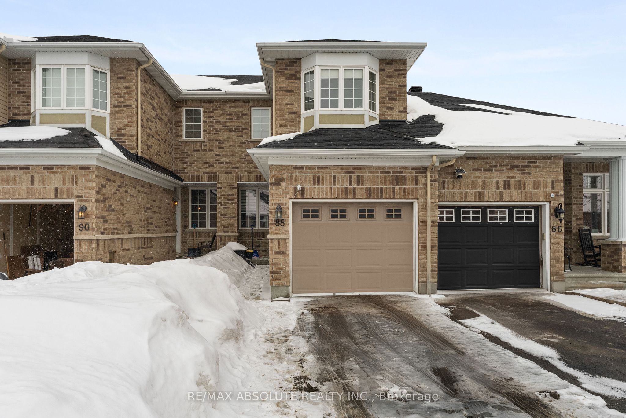 88 Desmond Trudeau Dr Property Photo
