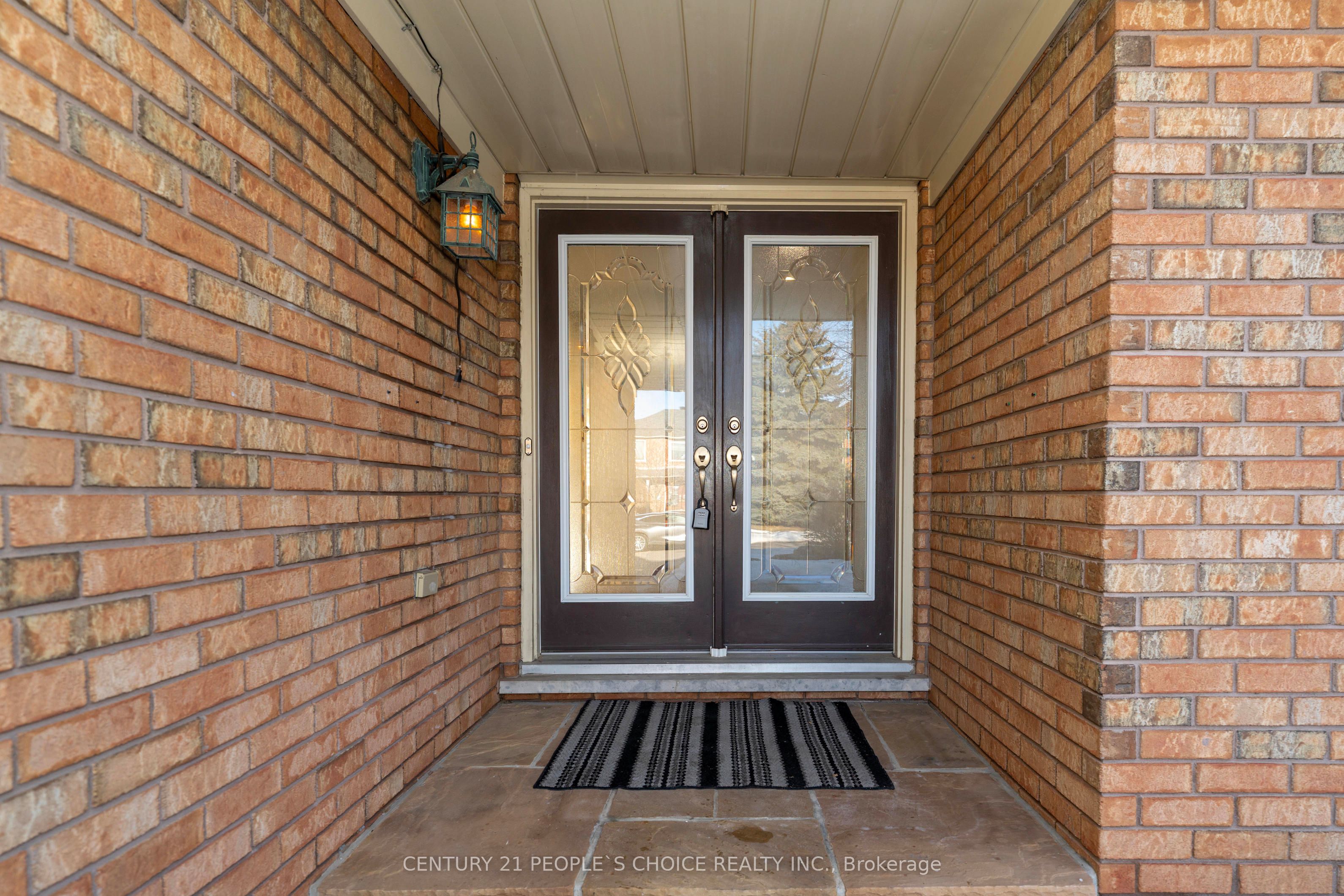 18 Falcon Court Property Photo 3