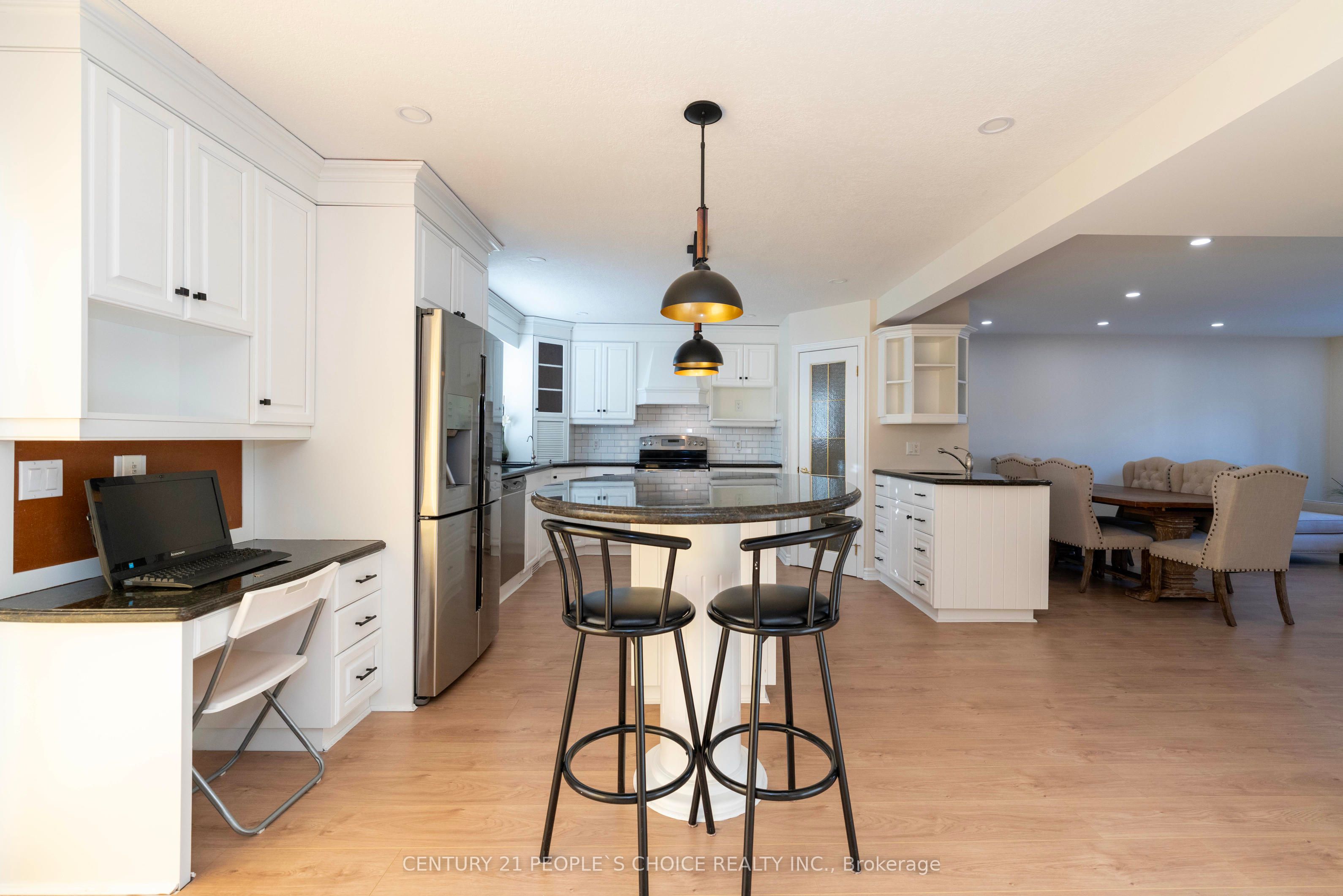 18 Falcon Court Property Photo 10