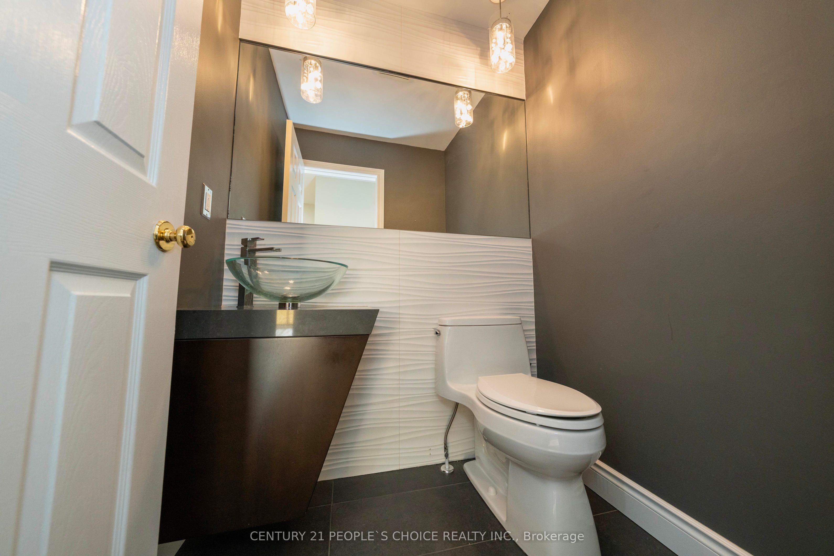 18 Falcon Court Property Photo 15