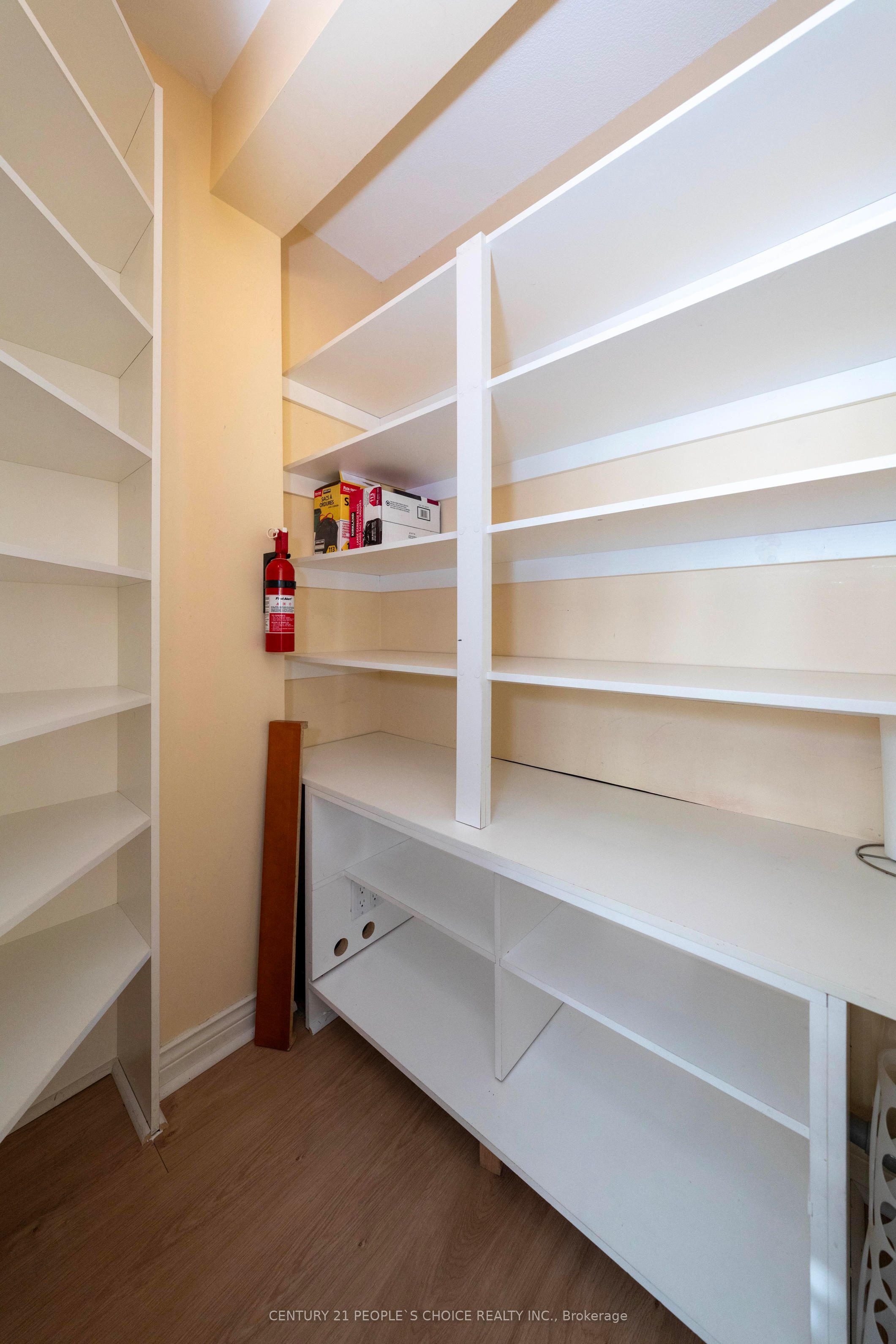 18 Falcon Court Property Photo 16