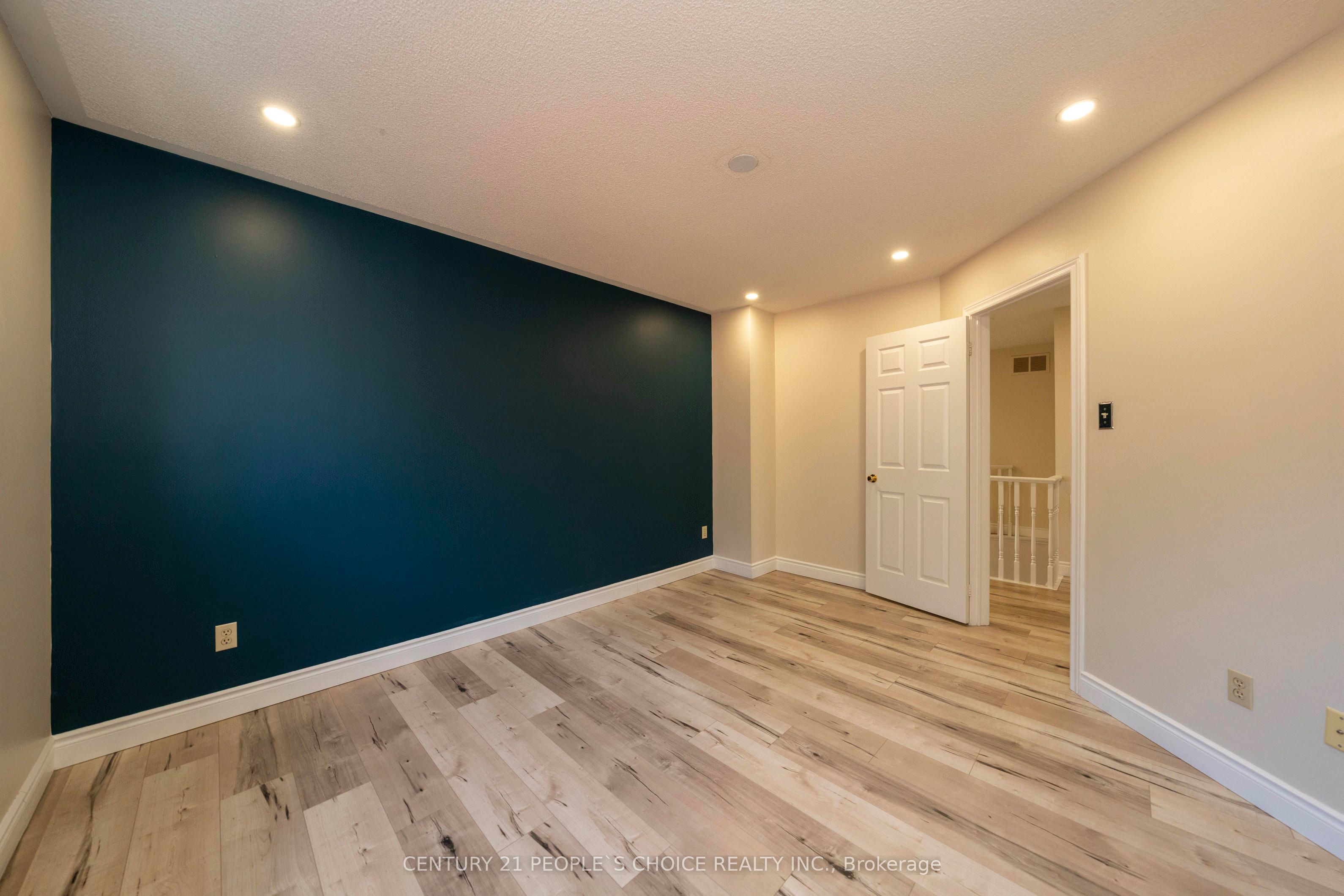 18 Falcon Court Property Photo 25