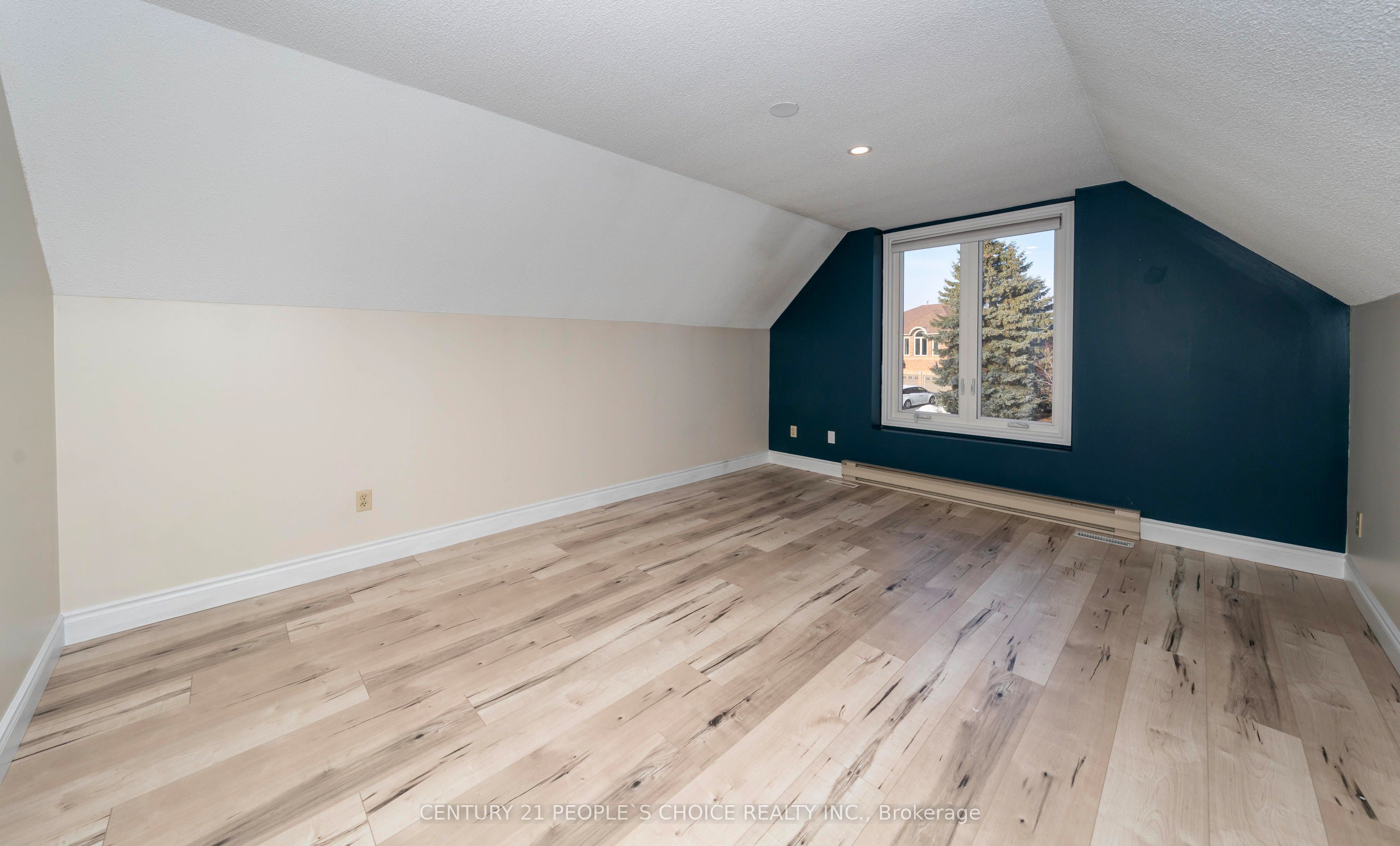 18 Falcon Court Property Photo 30