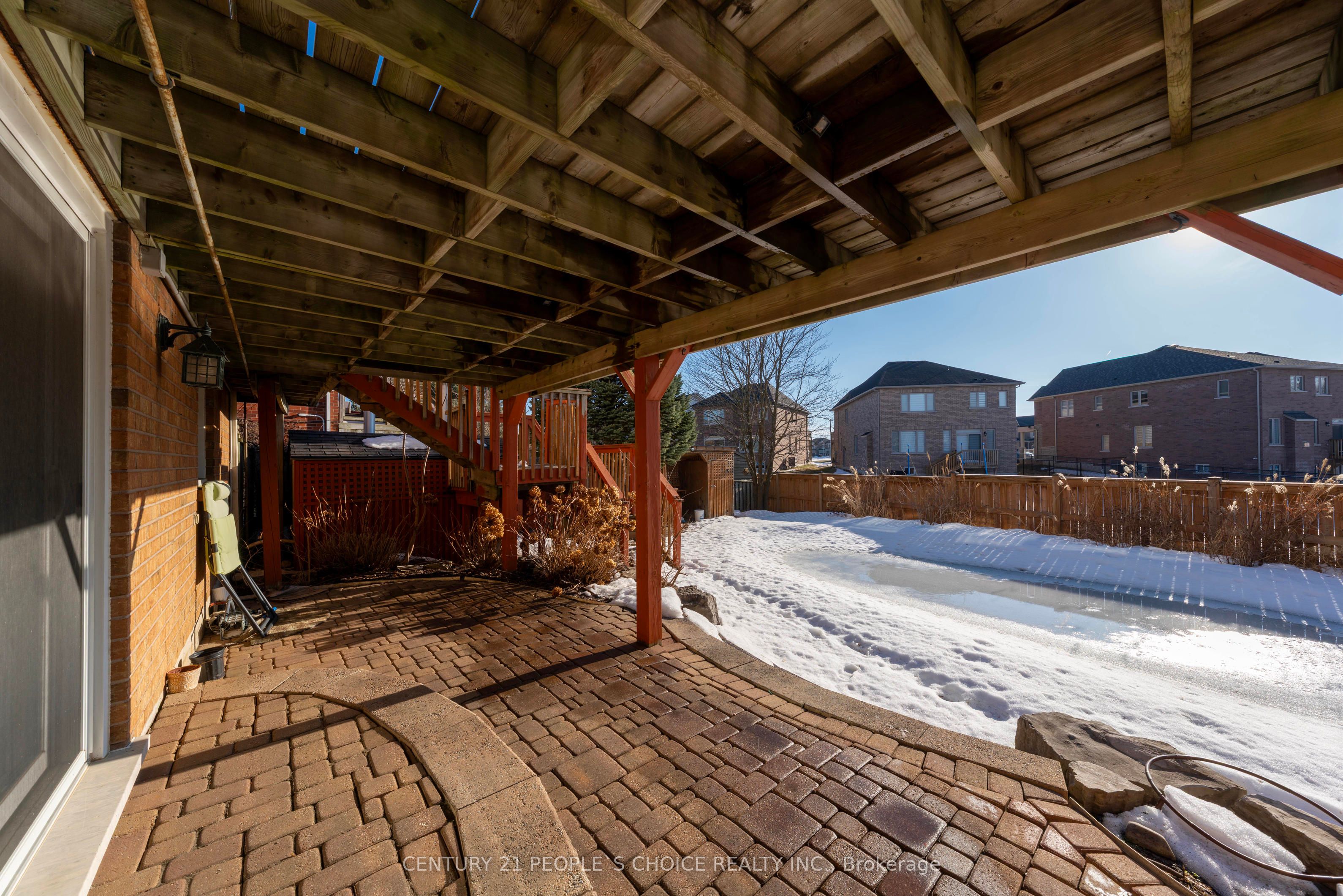 18 Falcon Court Property Photo 40
