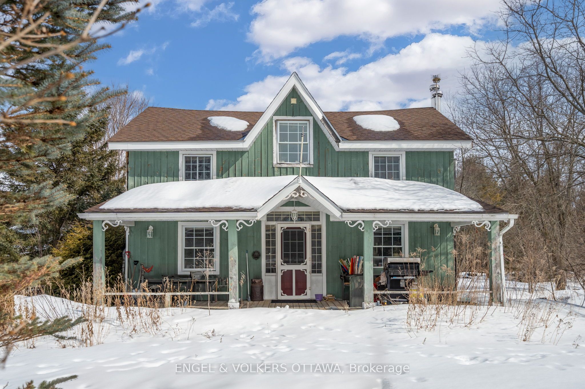 8666 Springhill Road Property Photo