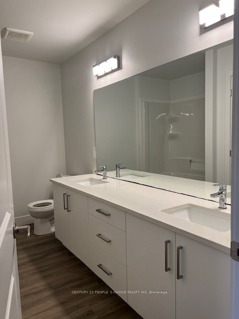 #31 - 3635 Southbridge Avenue Property Photo 18