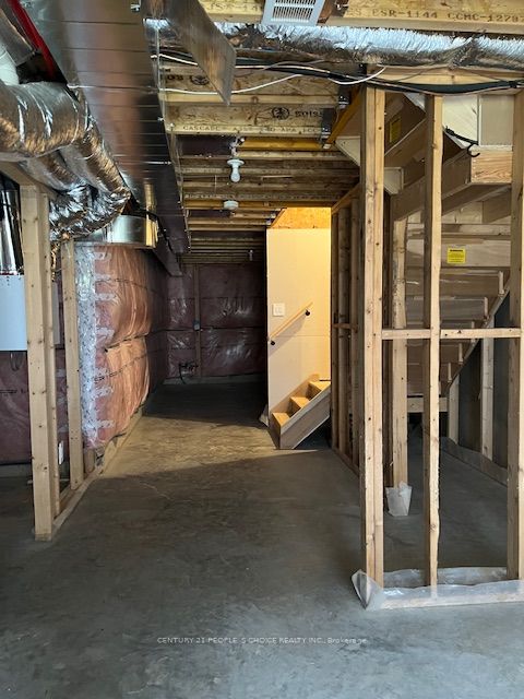 #31 - 3635 Southbridge Avenue Property Photo 25