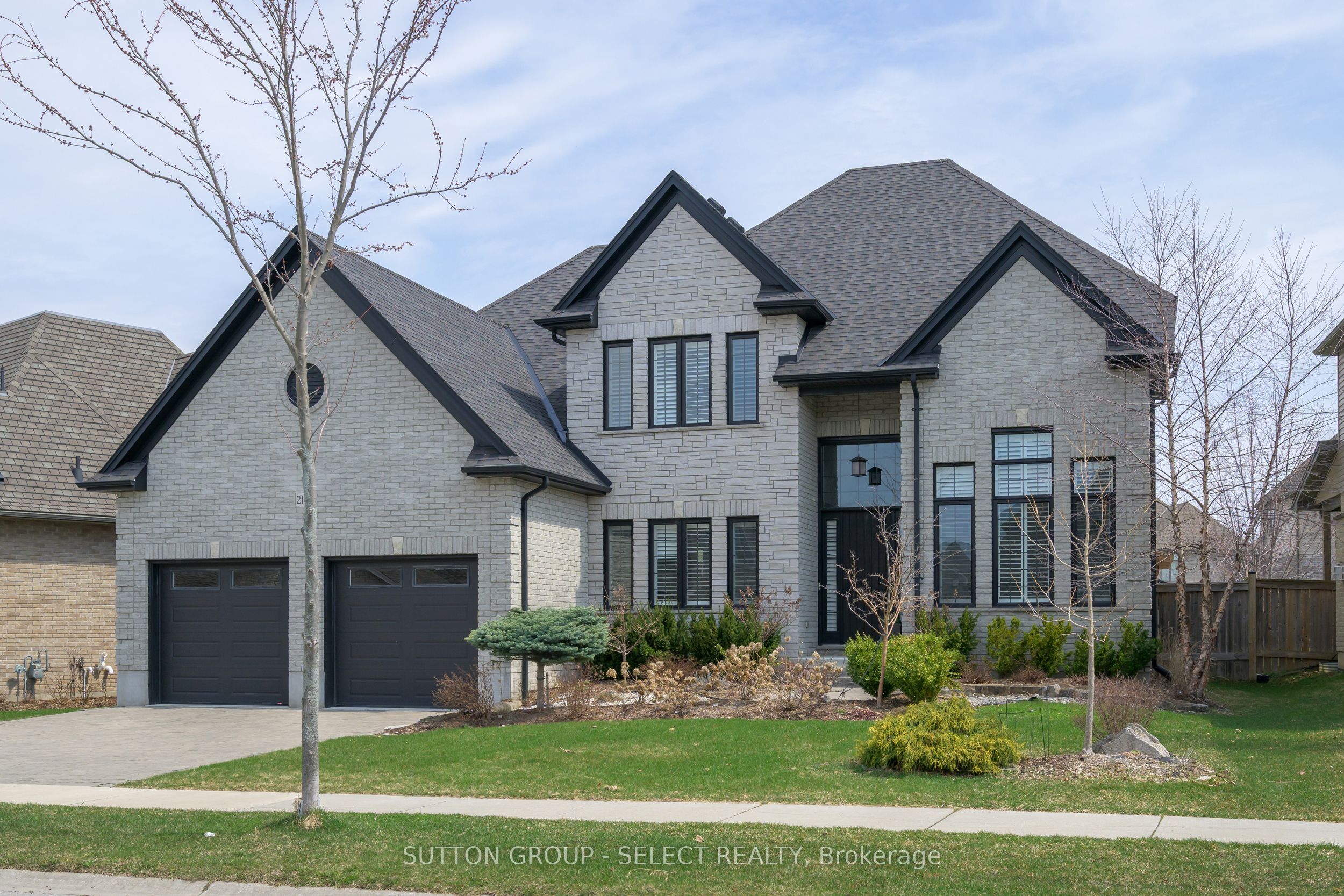 2142 Callingham Drive Property Photo 1
