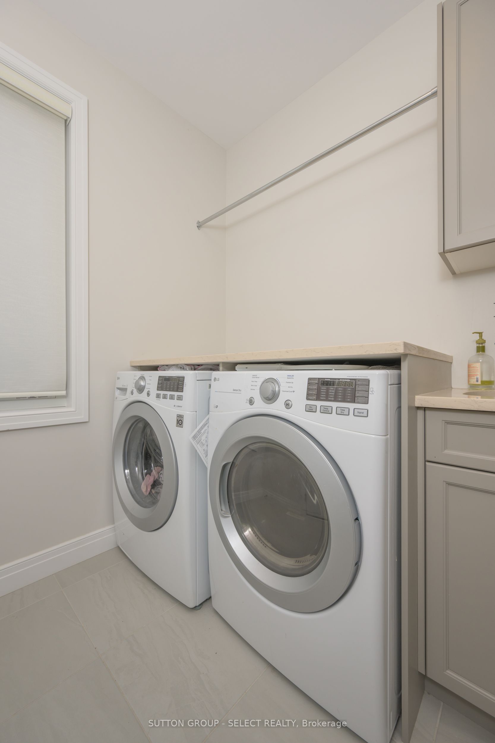 2142 Callingham Drive Property Photo 25