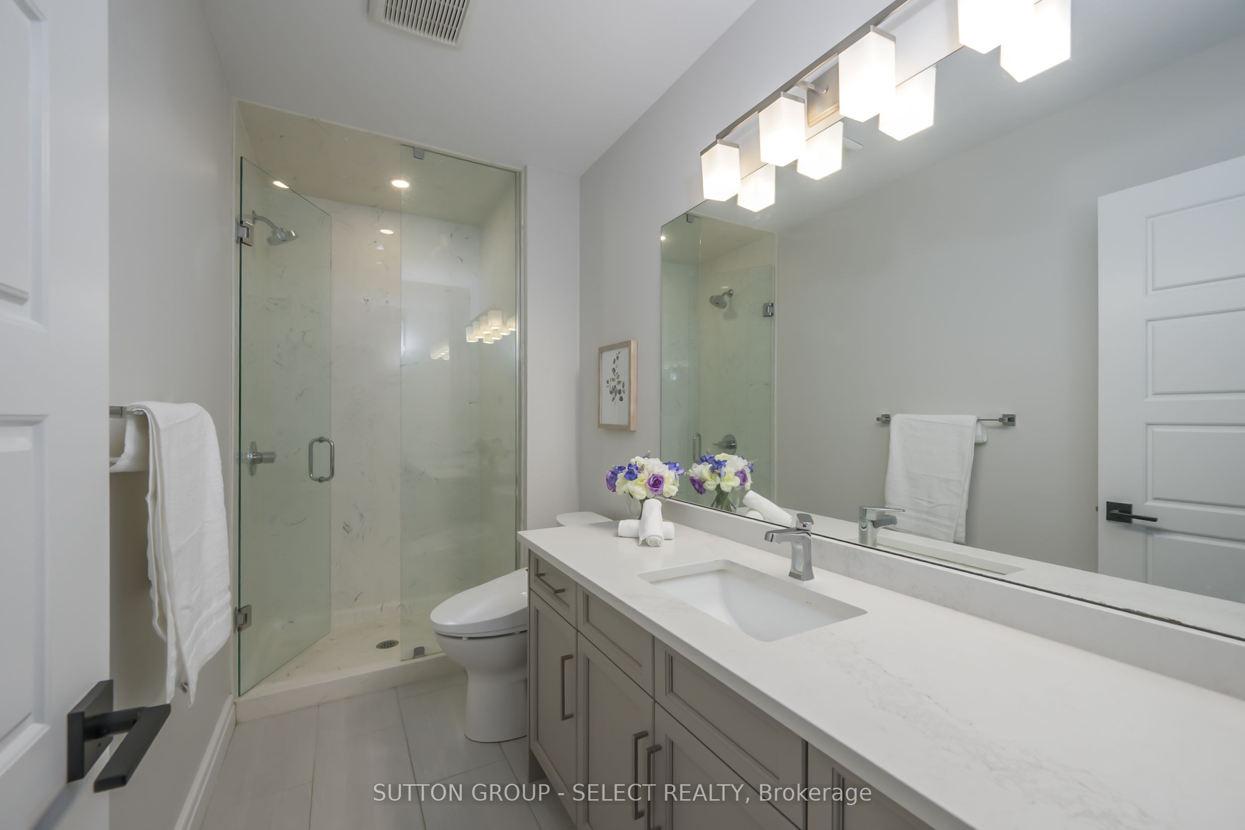2142 Callingham Drive Property Photo 40