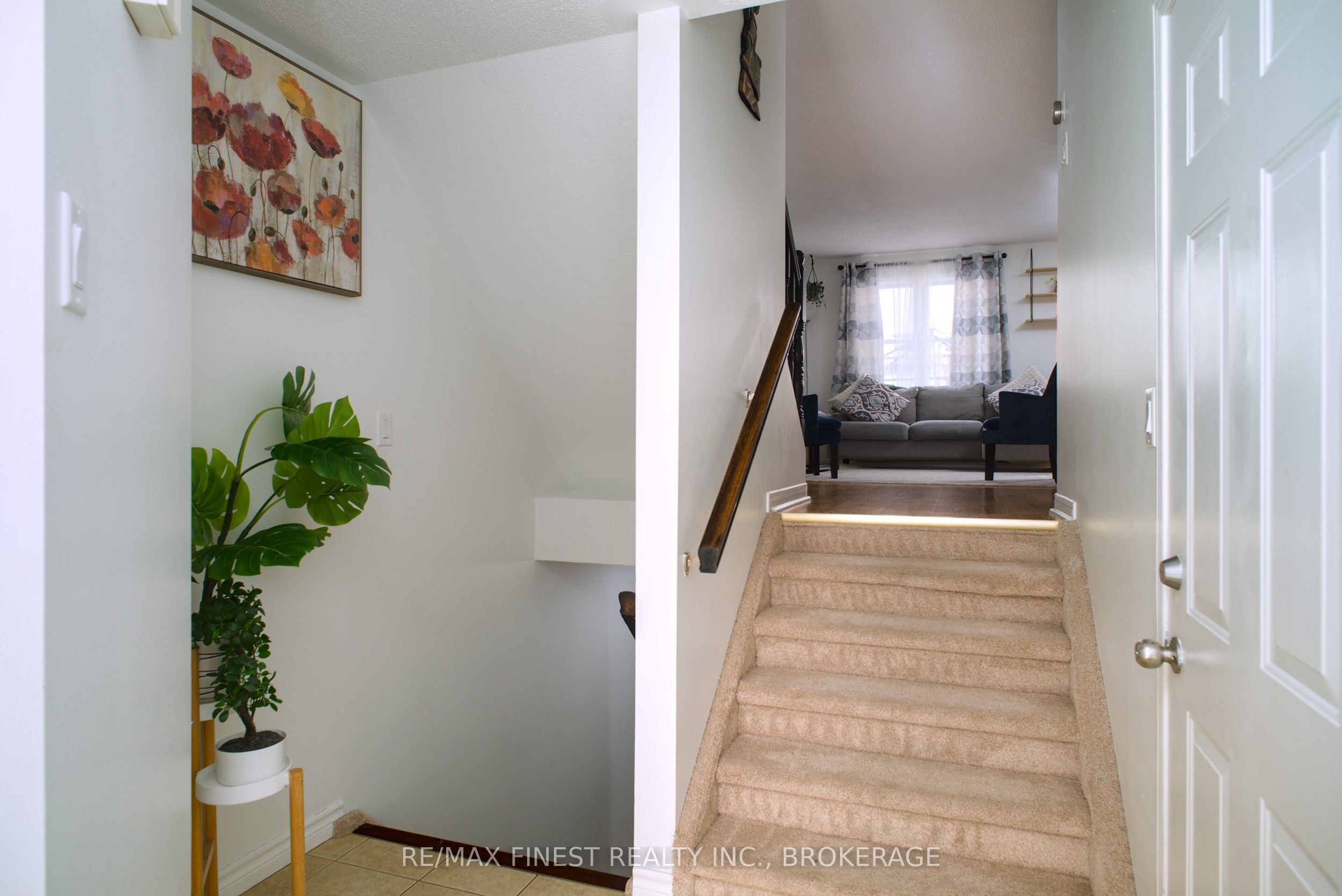 23 Ainsley Place Property Photo 3