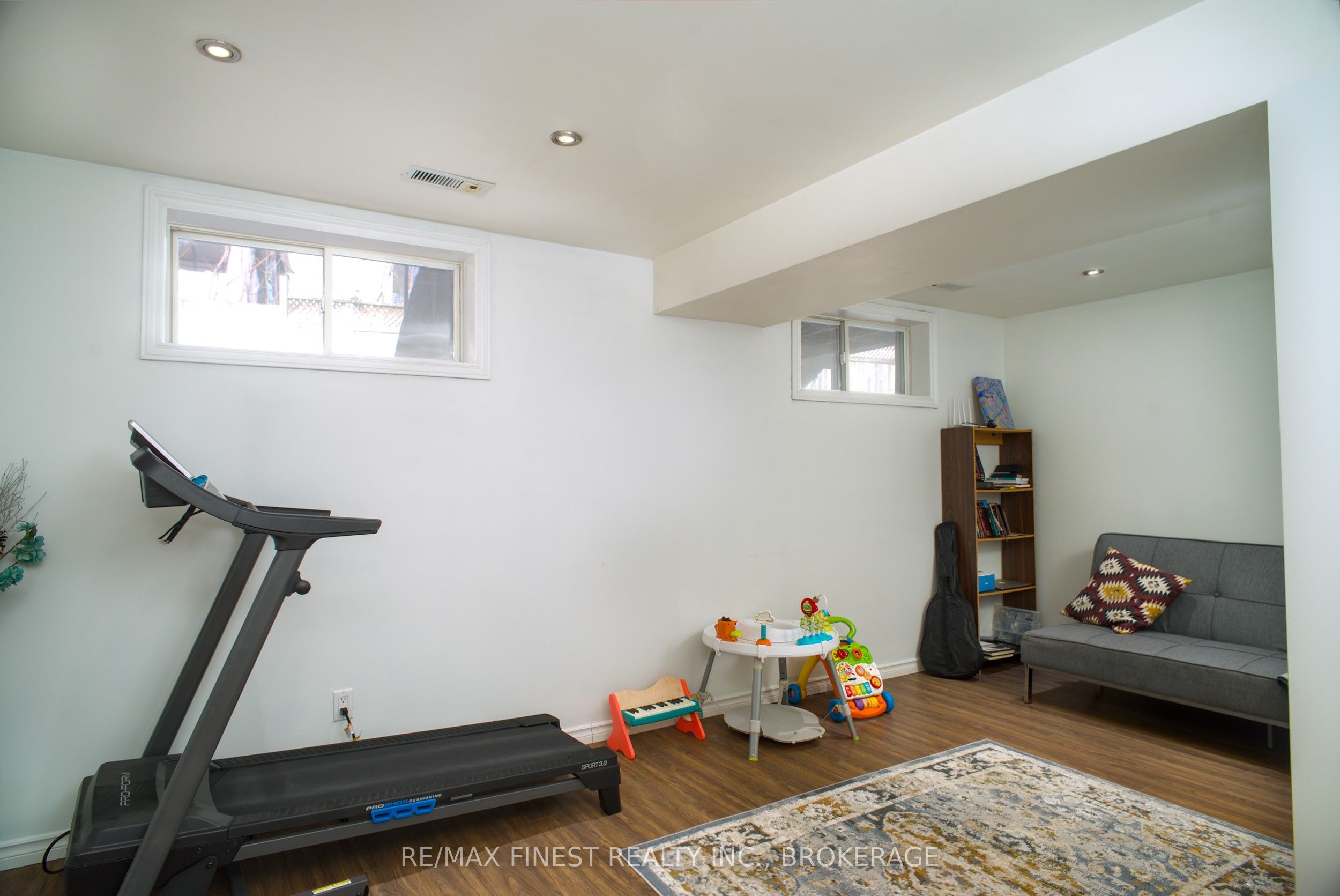 23 Ainsley Place Property Photo 21