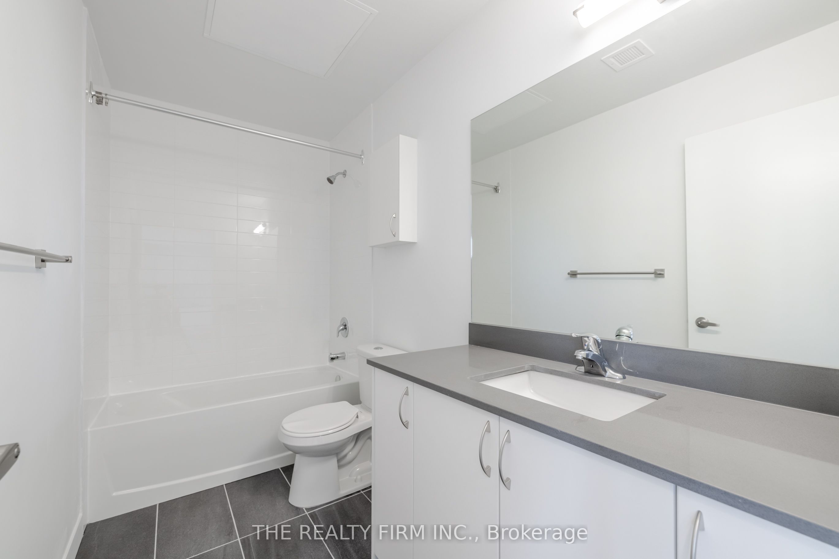 375 South Street 313 Property Photo 8