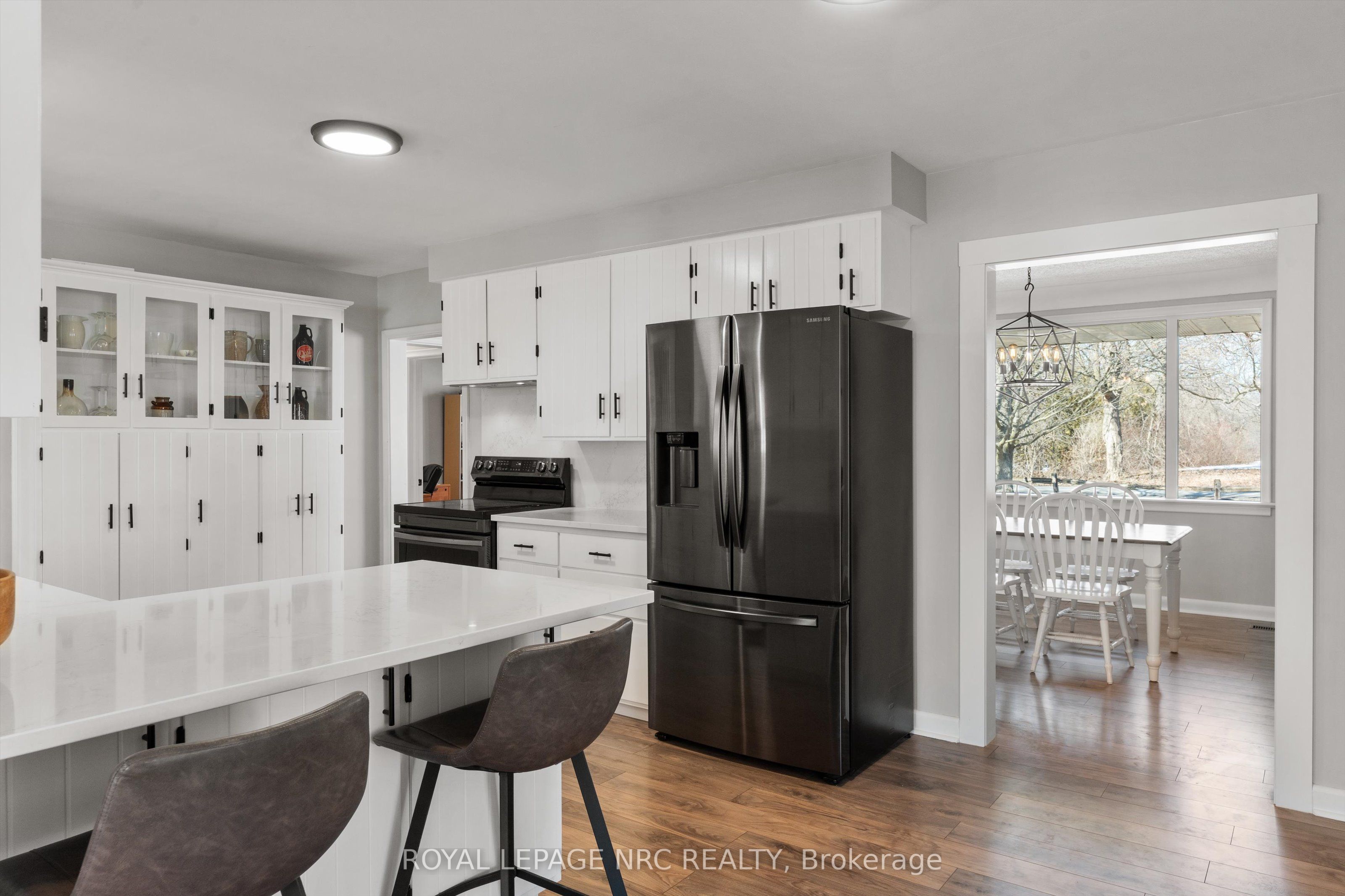 322 Foss Road Property Photo 8