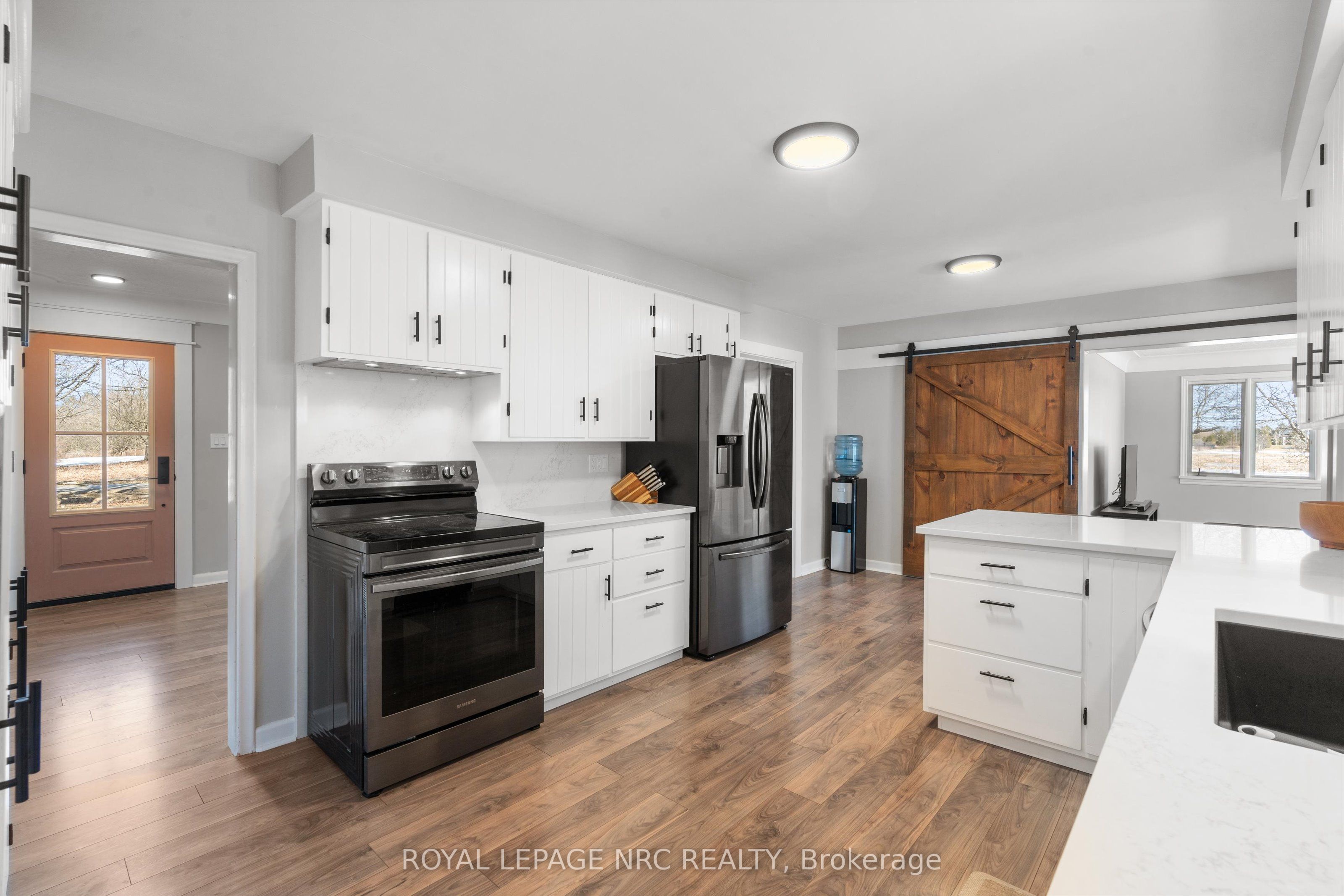 322 Foss Road Property Photo 11