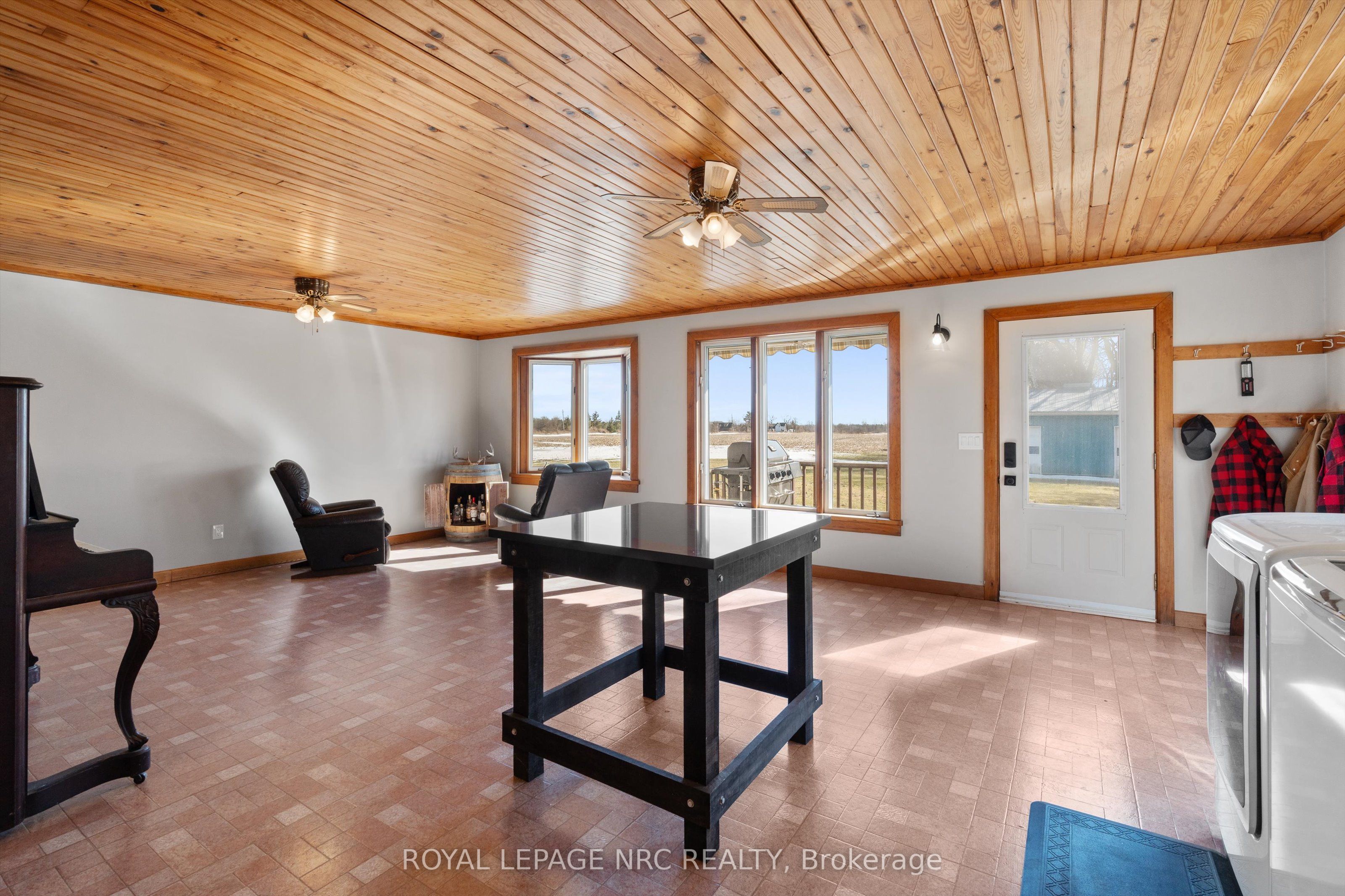 322 Foss Road Property Photo 12