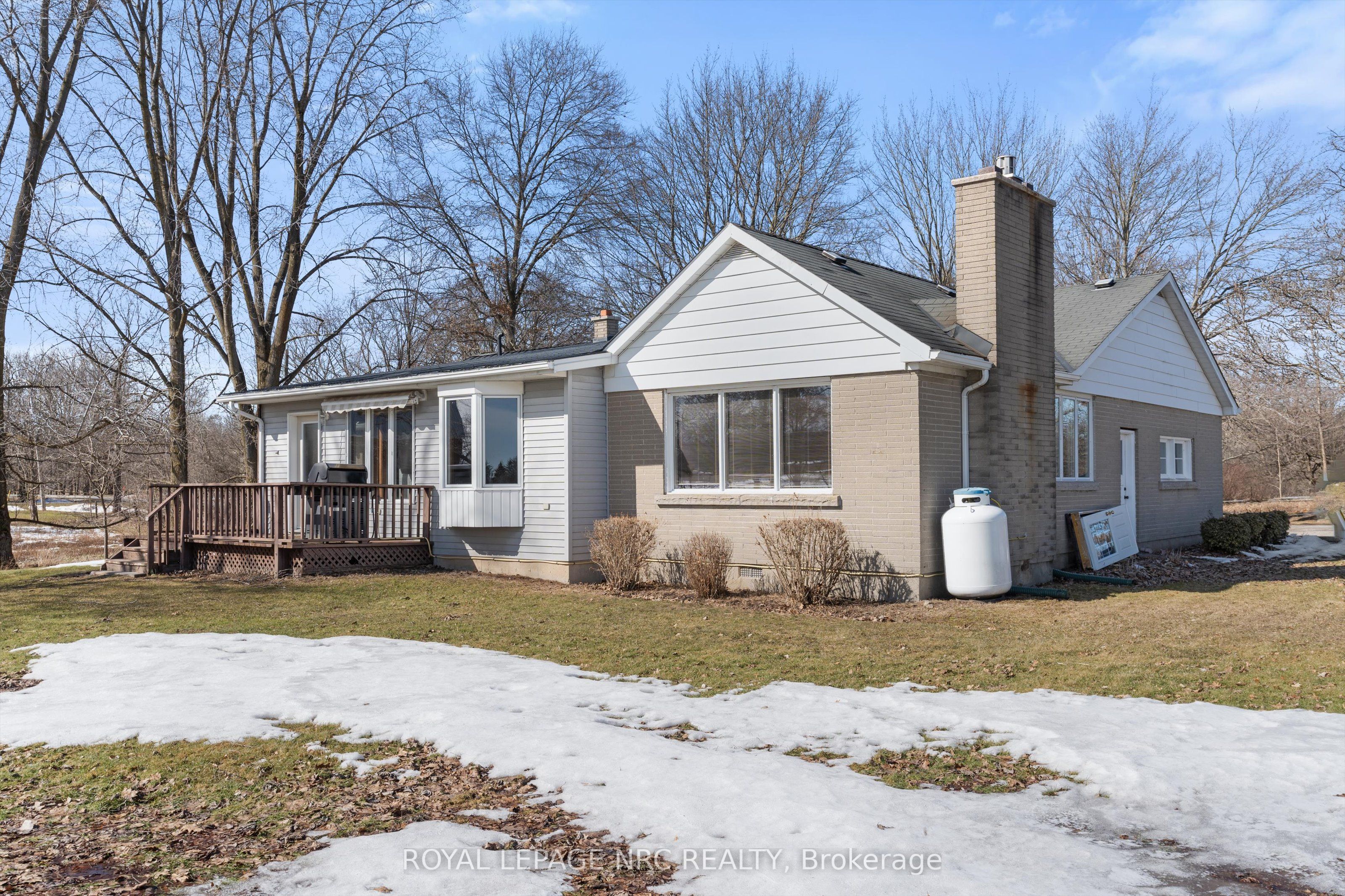 322 Foss Road Property Photo 30