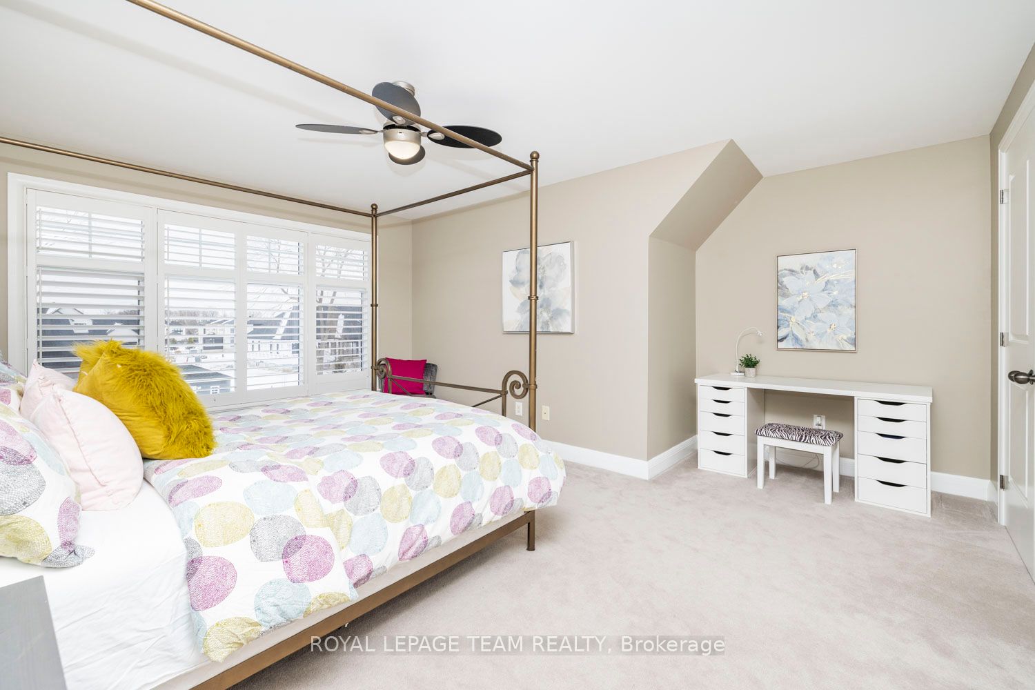 213 Cabrelle Place Property Photo 28