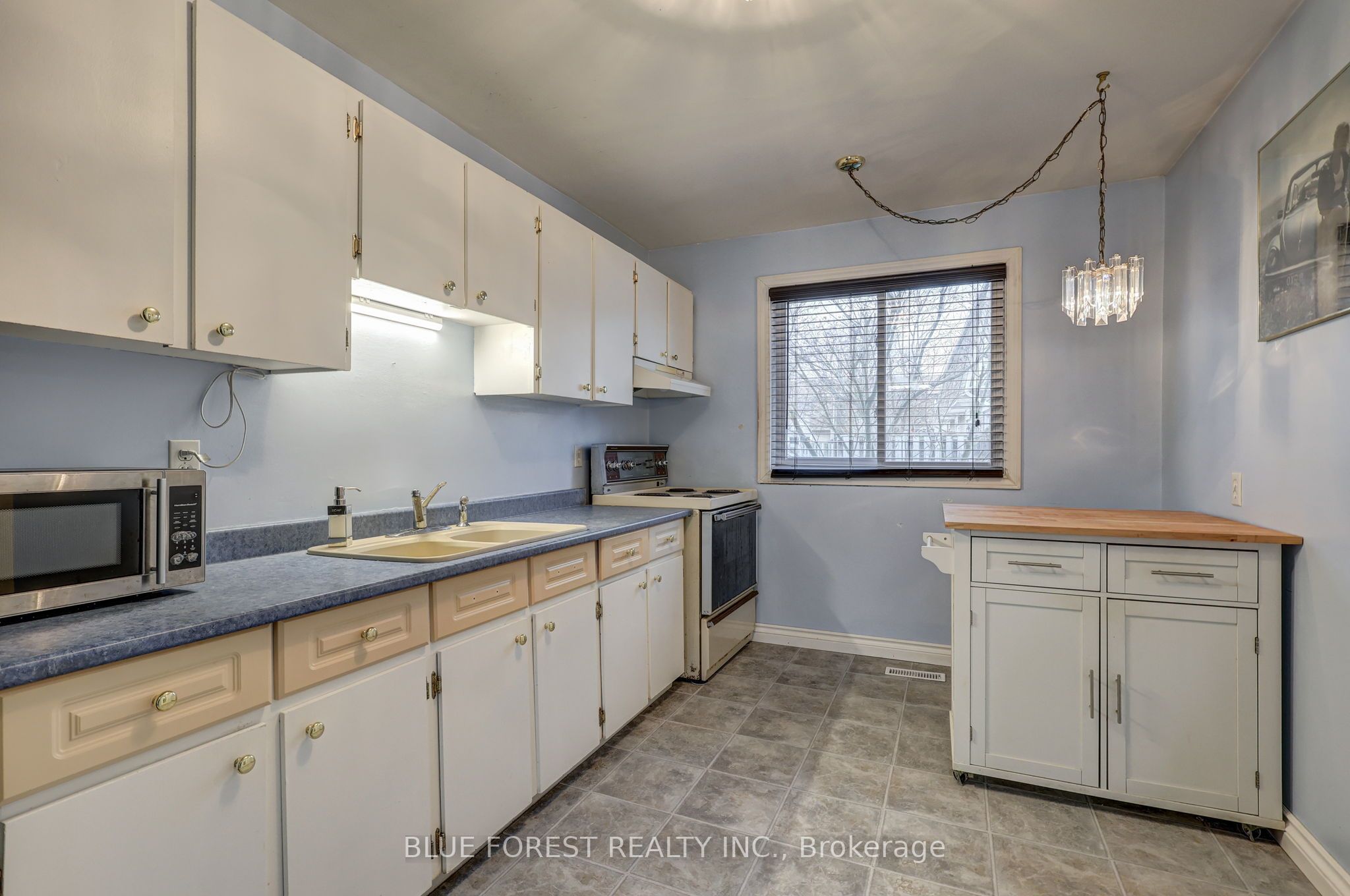 #30 - 775 Osgoode Drive Property Photo 8
