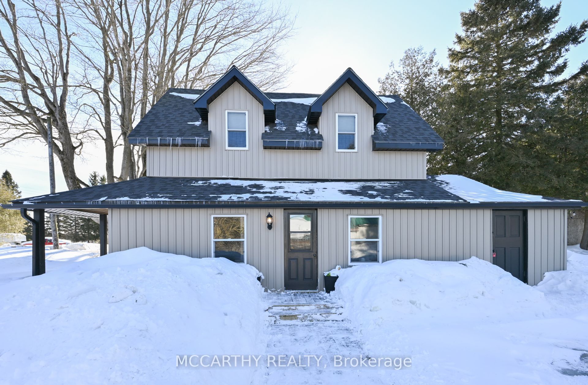 681141 260 Sideroad Property Photo