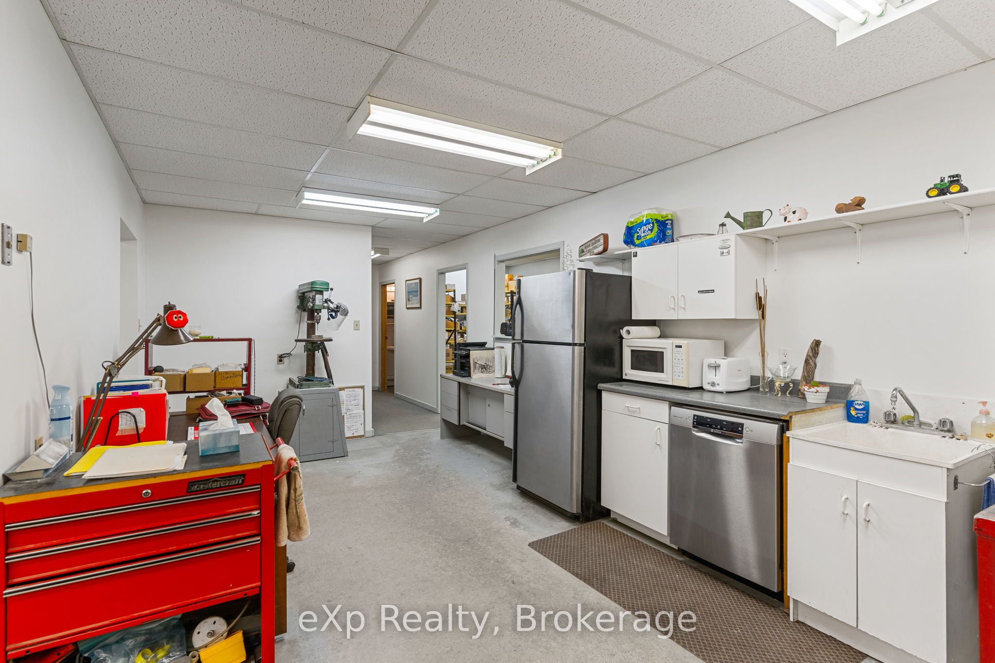 13 Industrial Park Road Property Photo 9