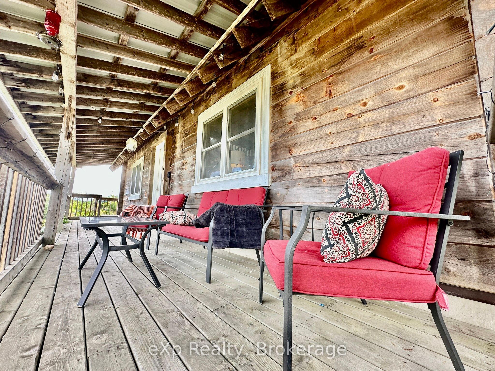 344022 North Line Property Photo 3