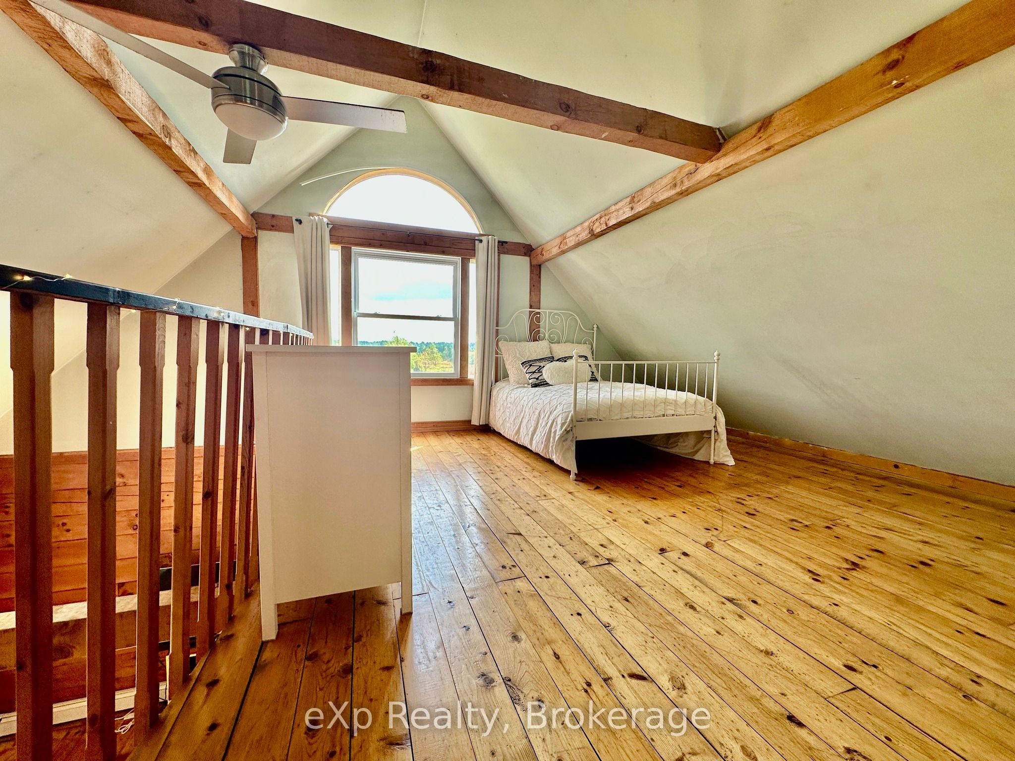 344022 North Line Property Photo 18