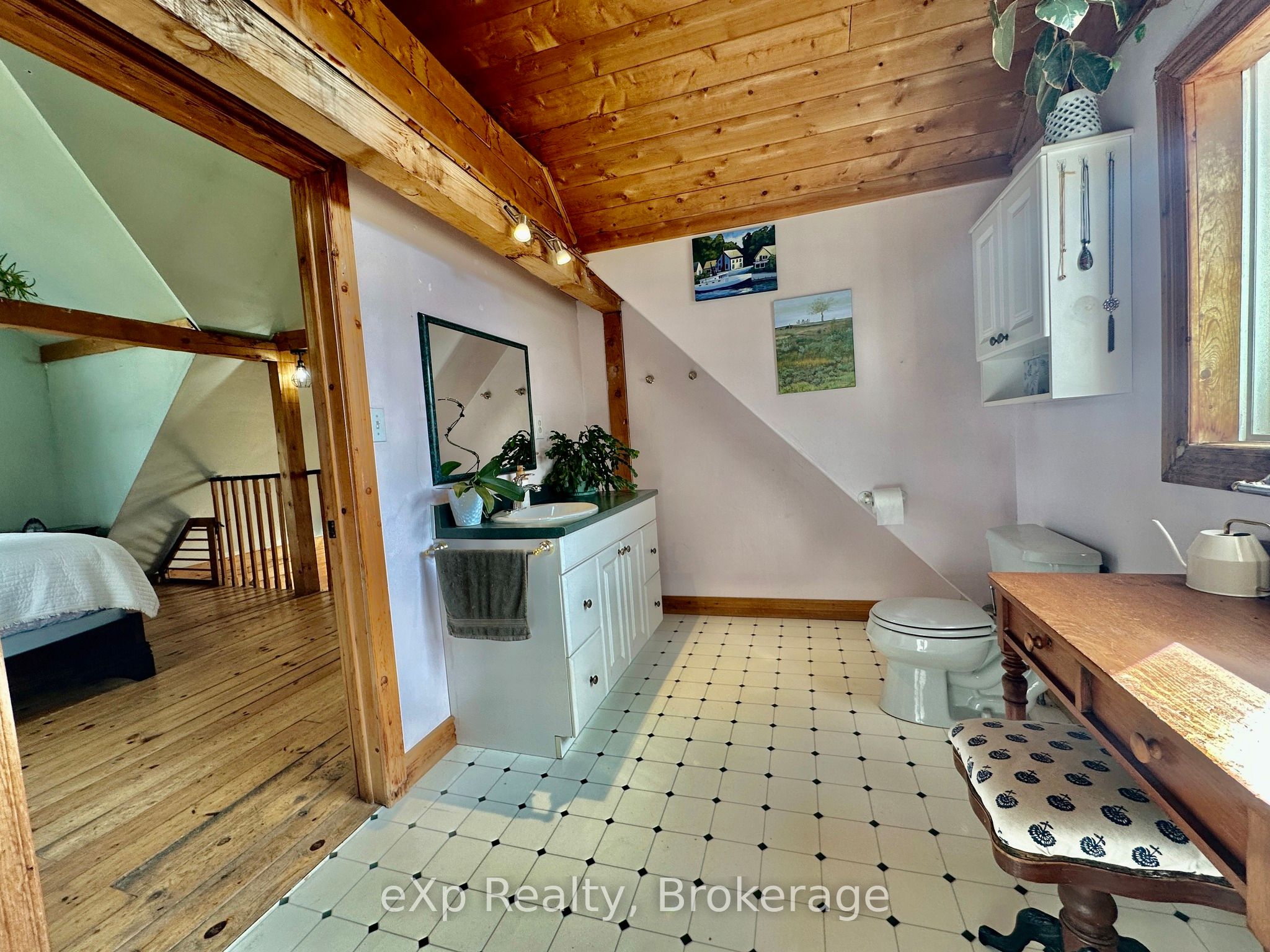 344022 North Line Property Photo 21