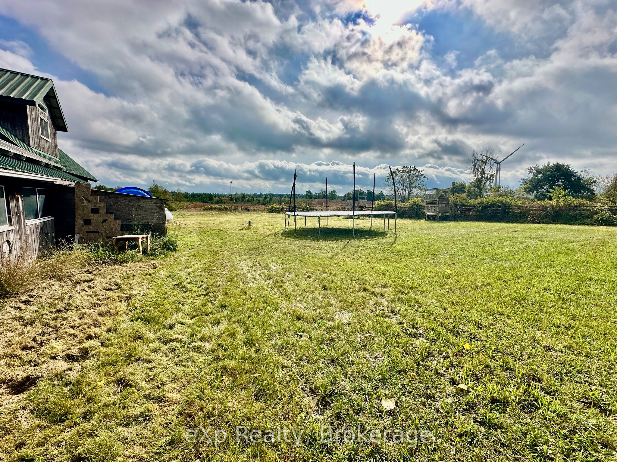 344022 North Line Property Photo 24