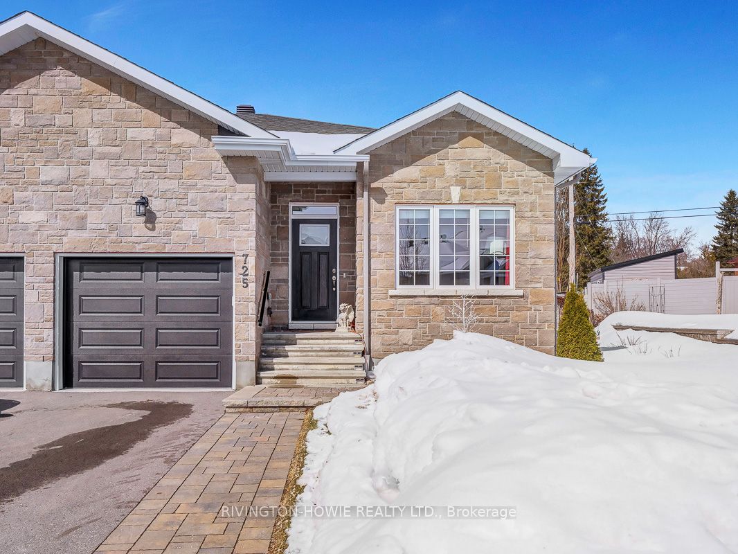 725 Meadowridge Circle Property Photo