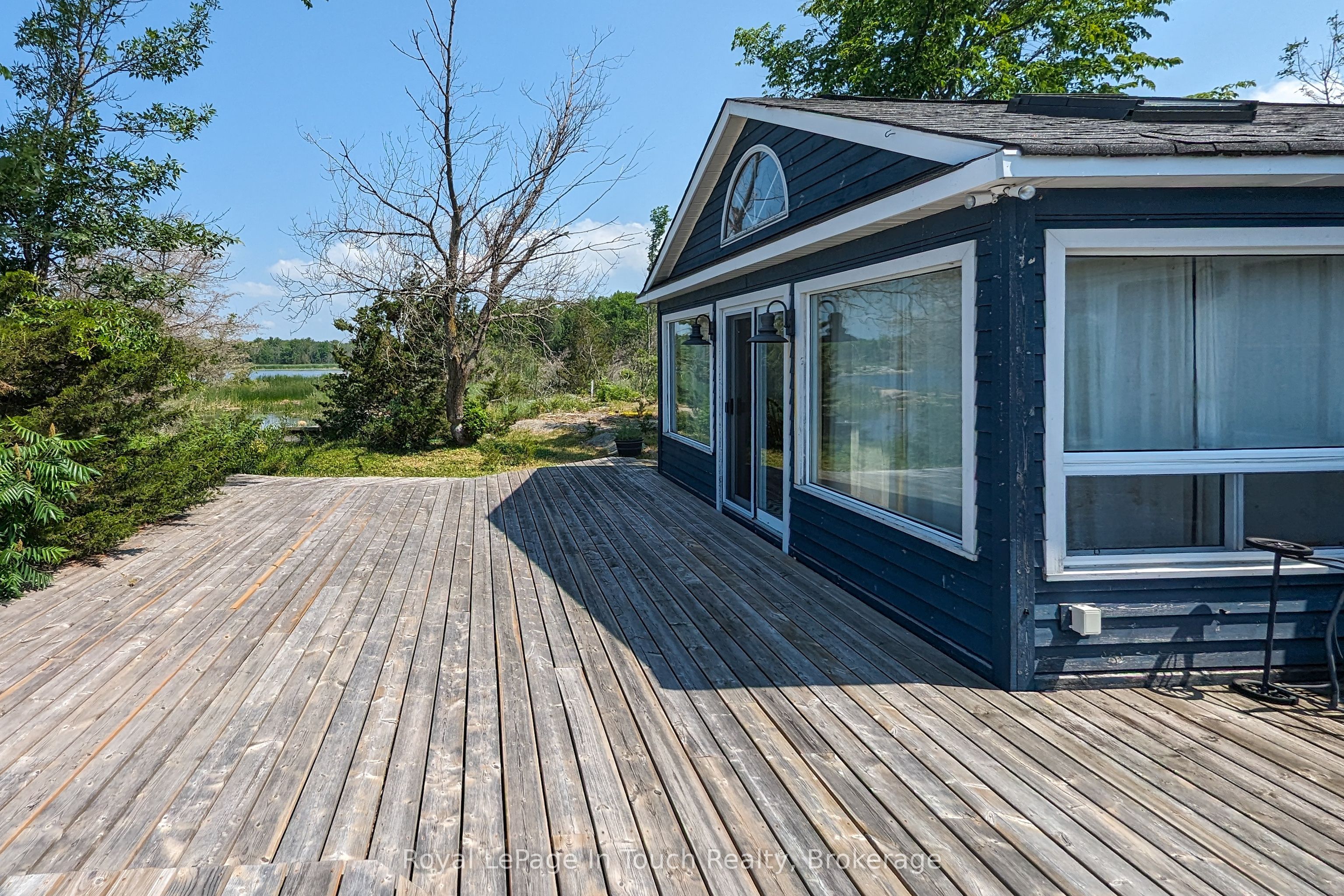 2 Island 130 N/a Property Photo 4