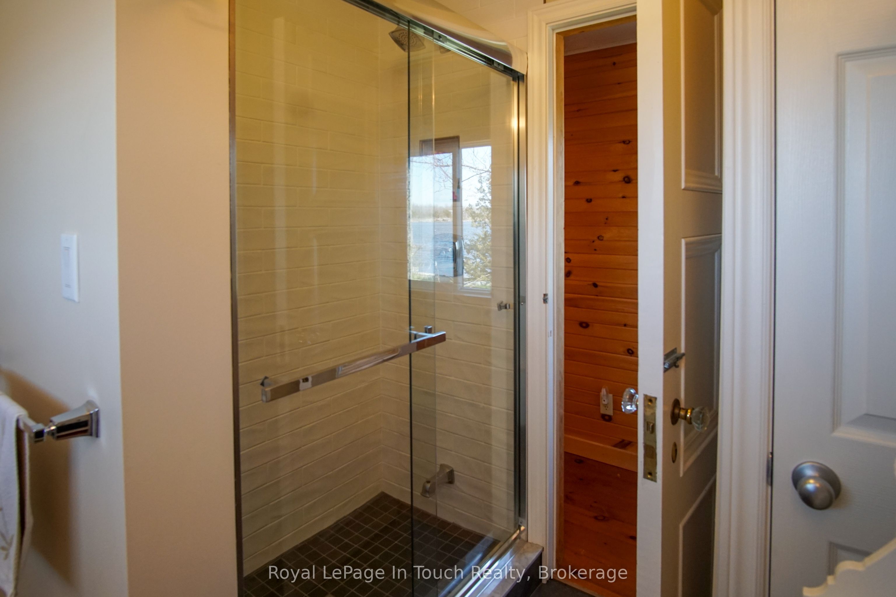 2 Island 130 N/a Property Photo 16