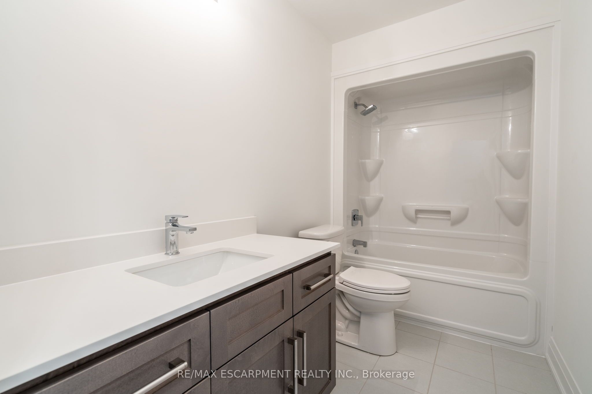 16 Clear Valley Lane Property Photo 4